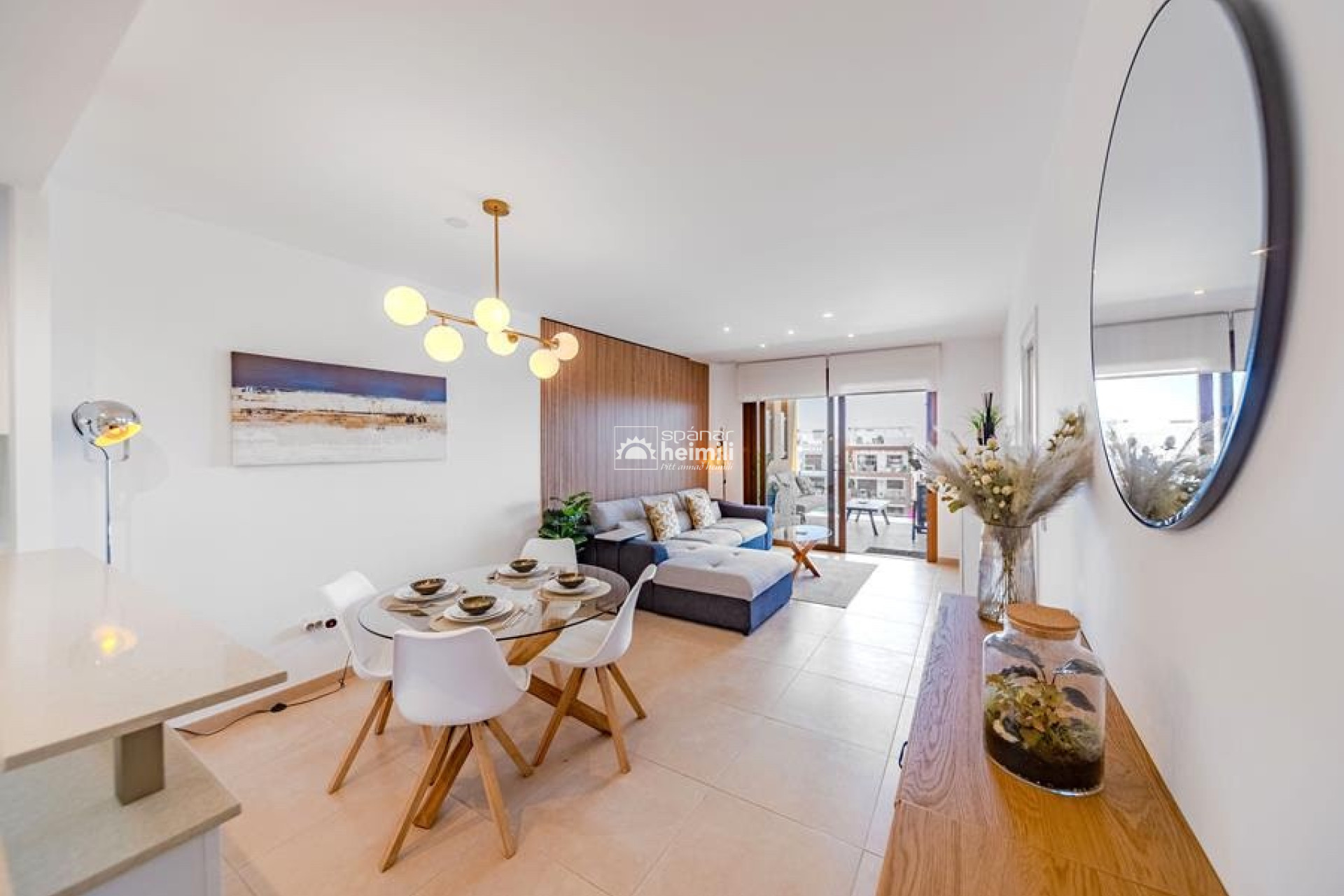 Resale - Apartment -
Punta Prima