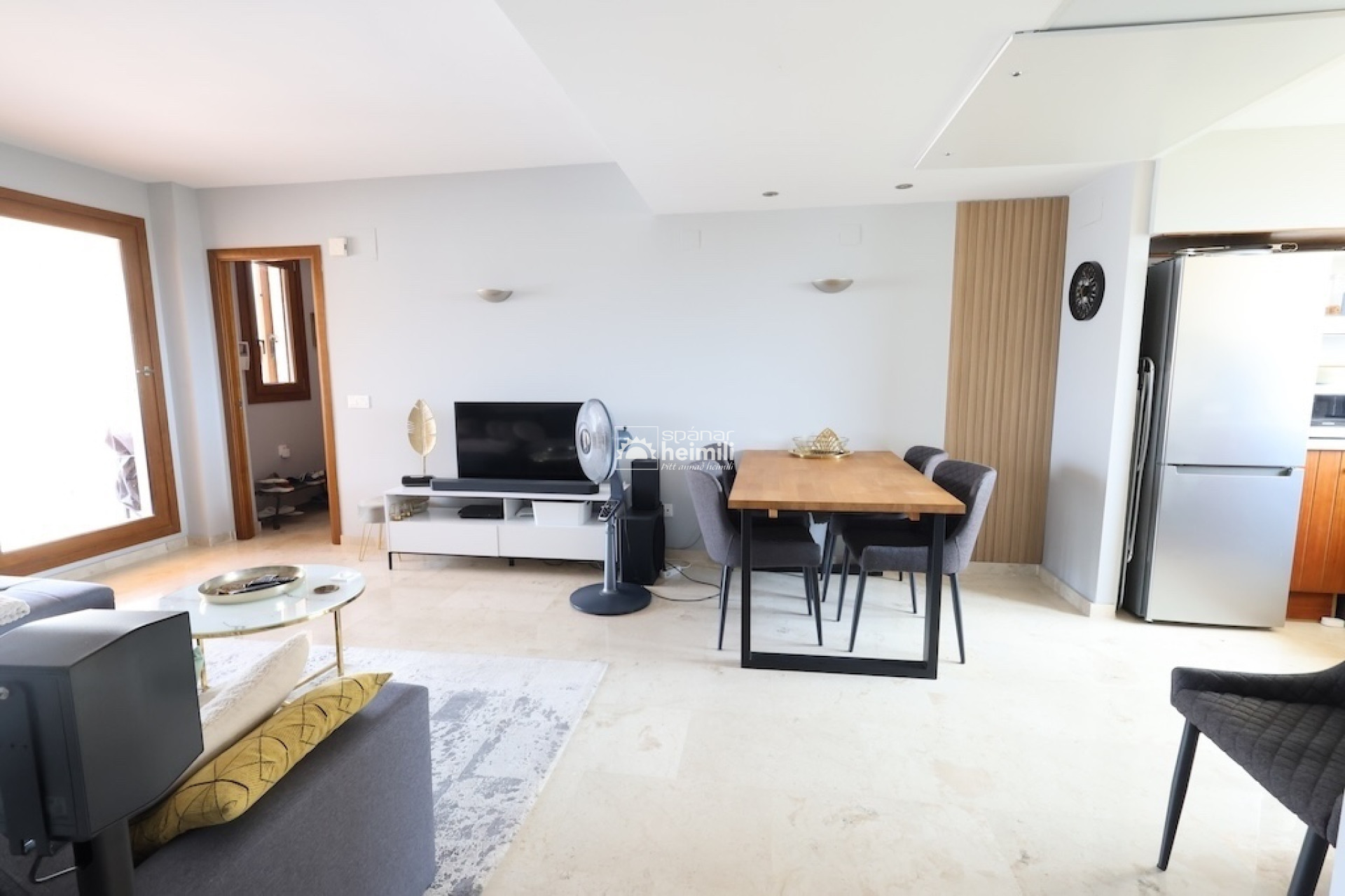 Resale - Apartment -
Punta Prima