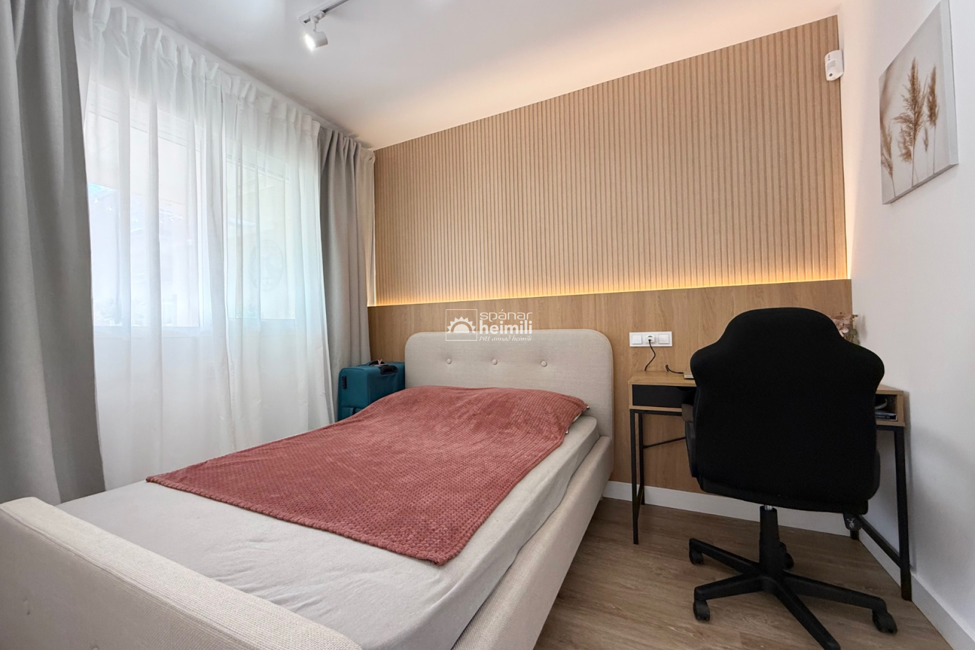 Resale - Apartment -
Punta Prima