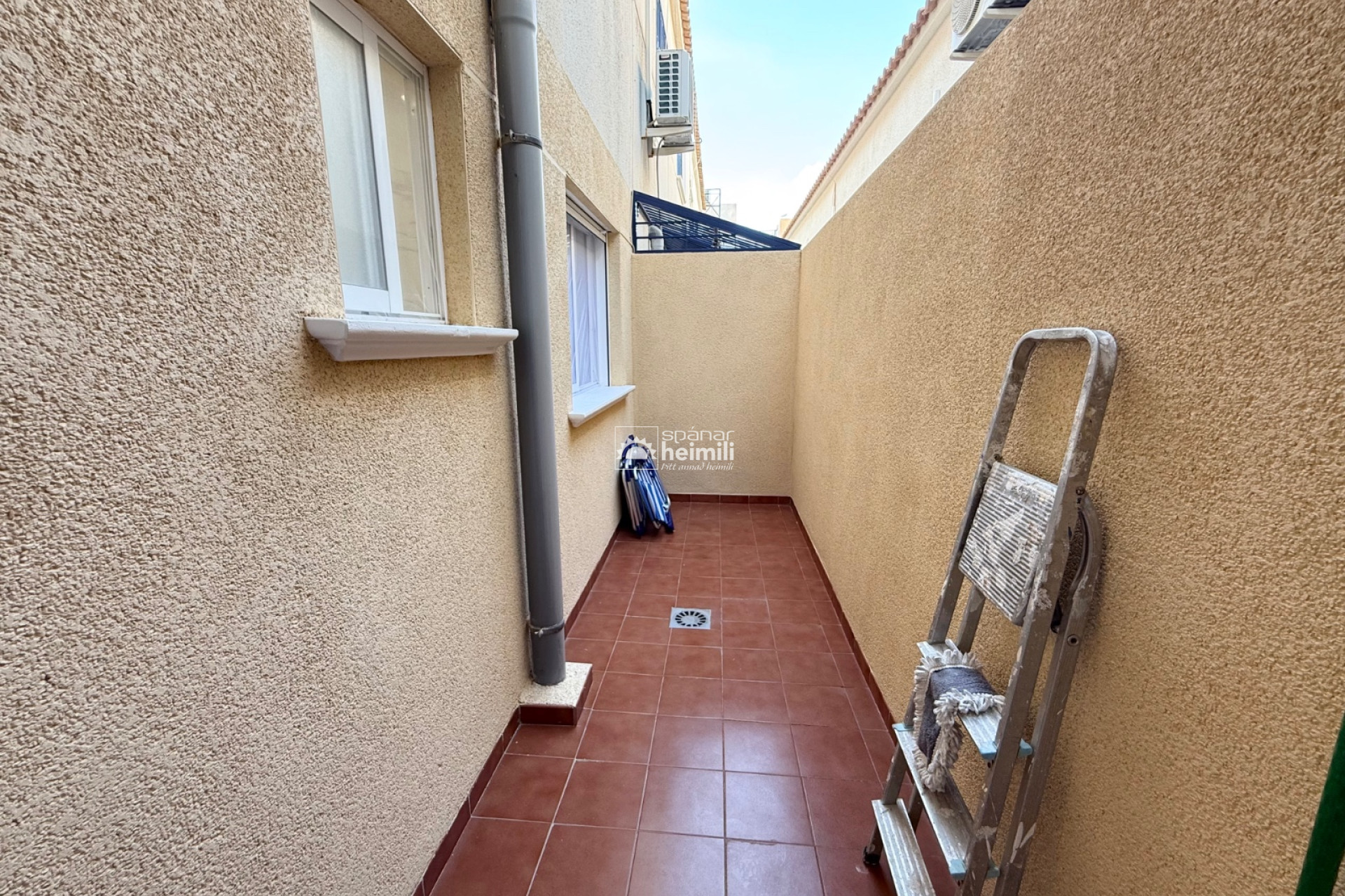 Resale - Apartment -
Punta Prima