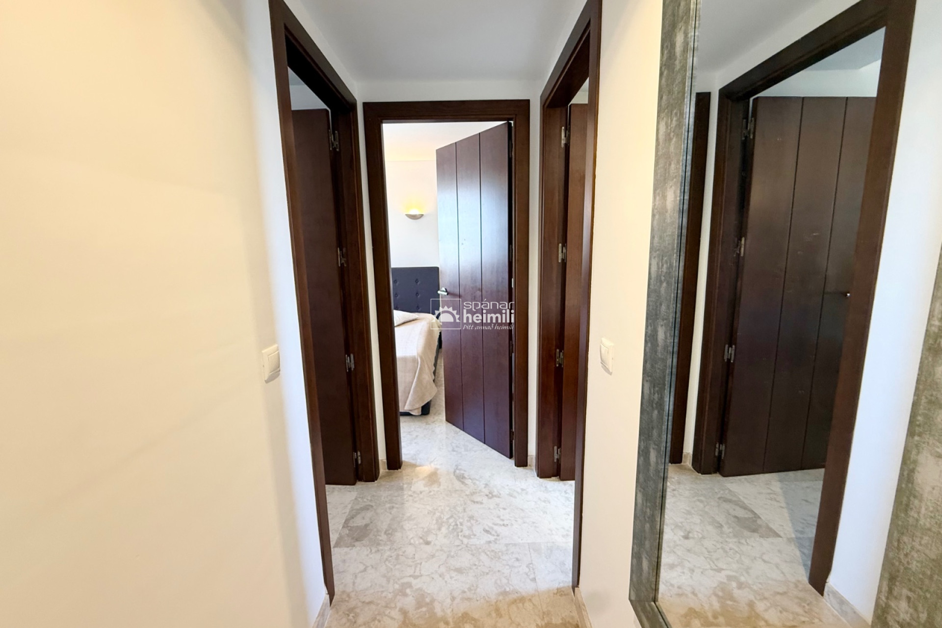 Resale - Apartment -
Punta Prima