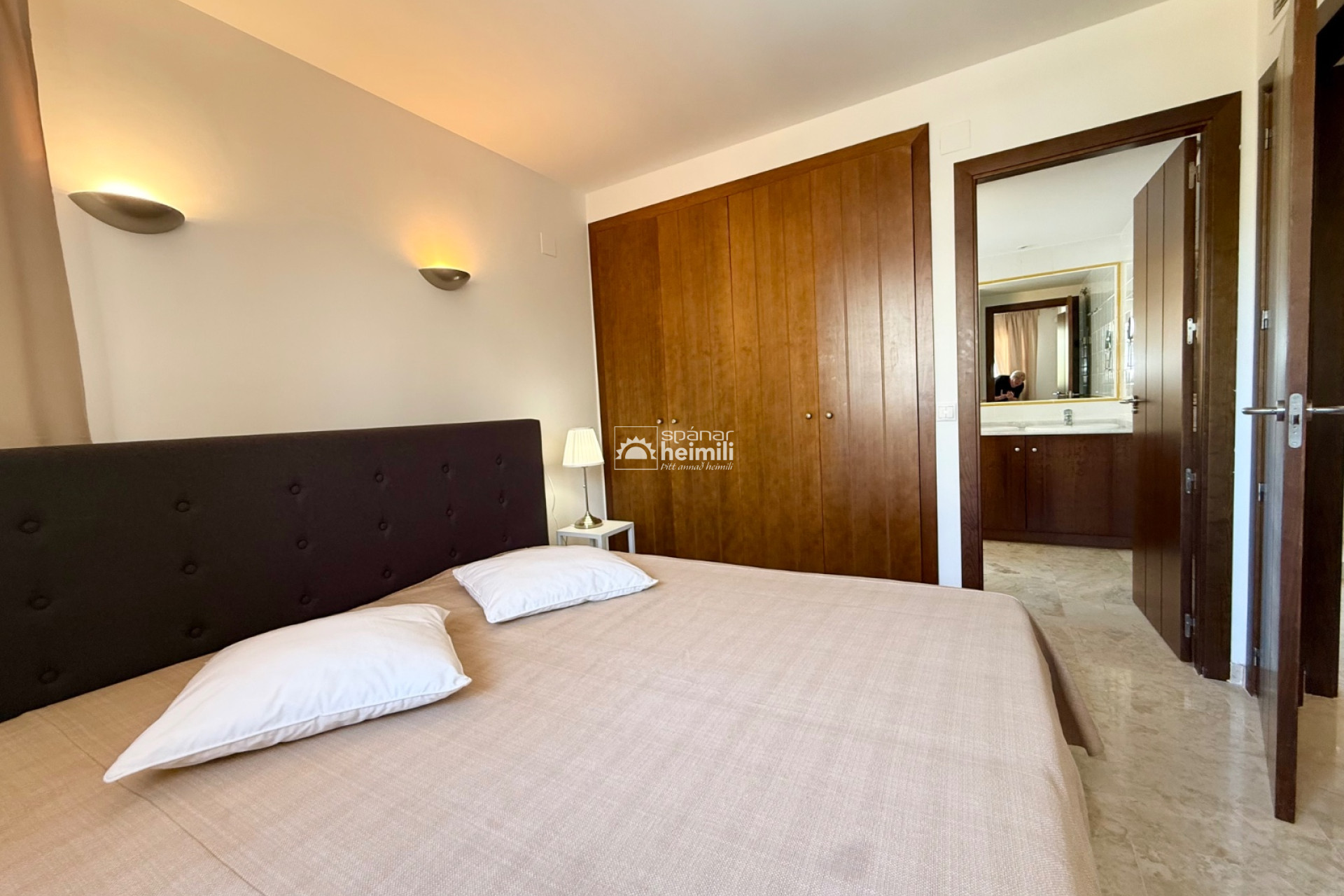 Resale - Apartment -
Punta Prima