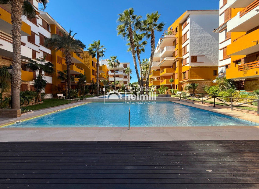 Resale - Apartment -
Punta Prima