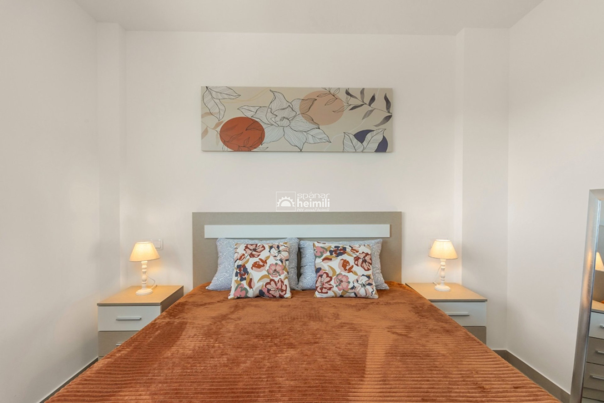 Resale - Apartment -
Santa Rosalia