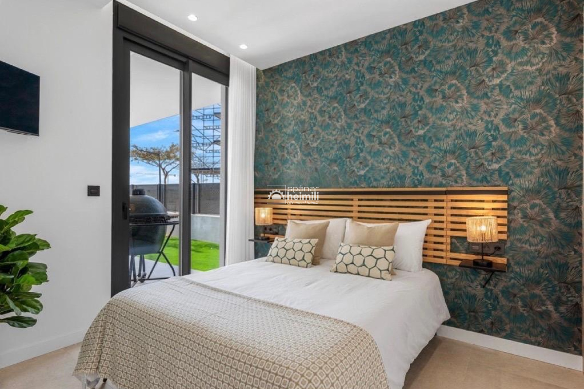 Resale - Apartment -
Santa Rosalia