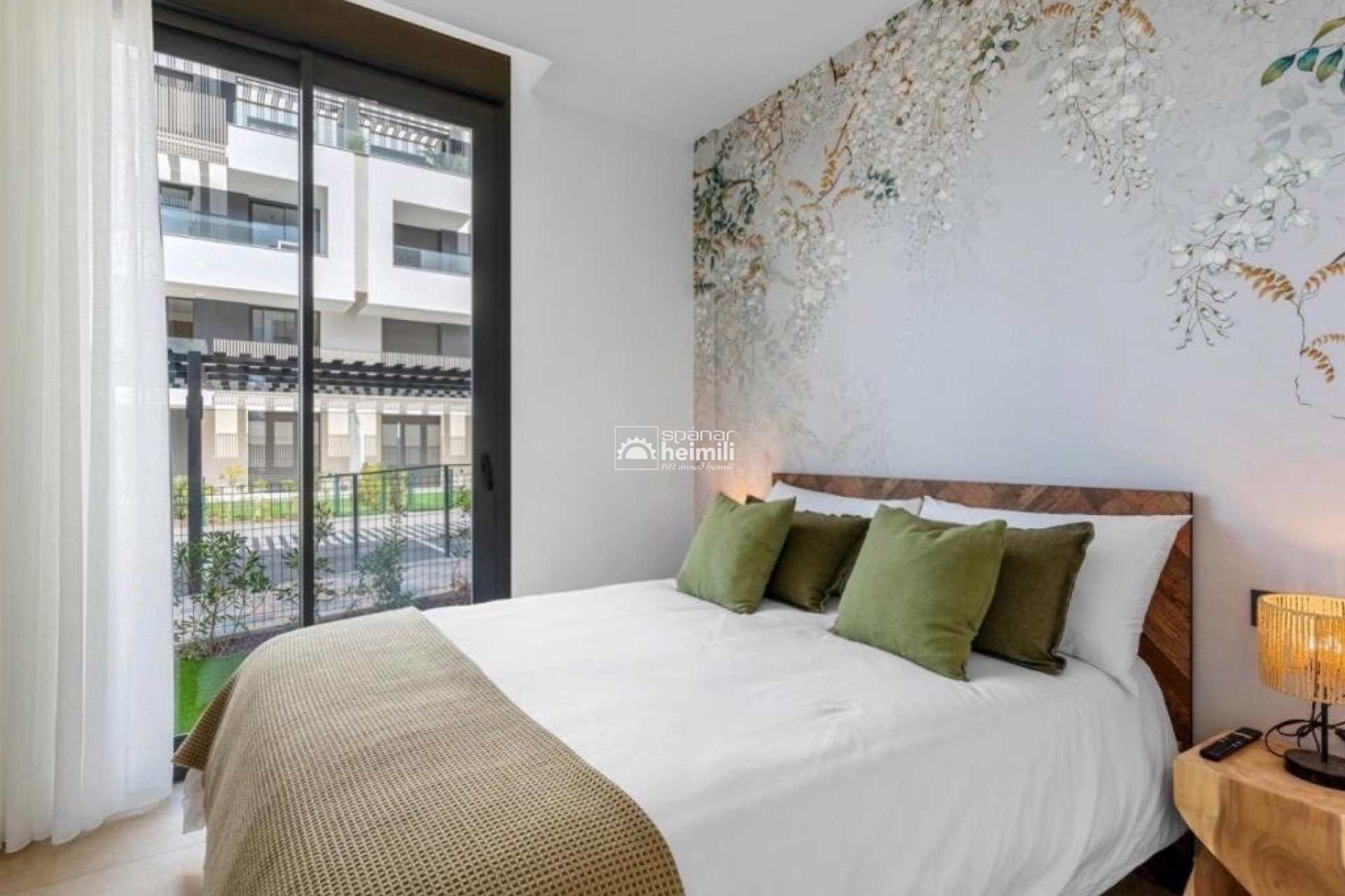 Resale - Apartment -
Santa Rosalia