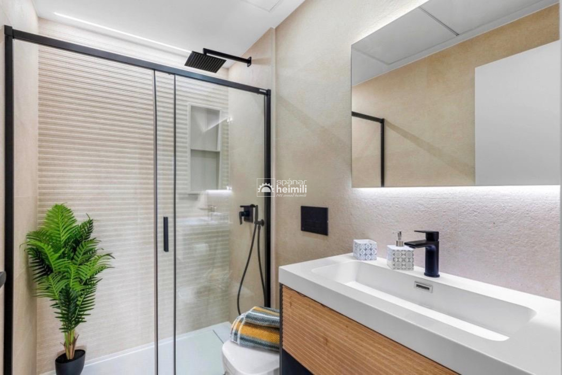 Resale - Apartment -
Santa Rosalia