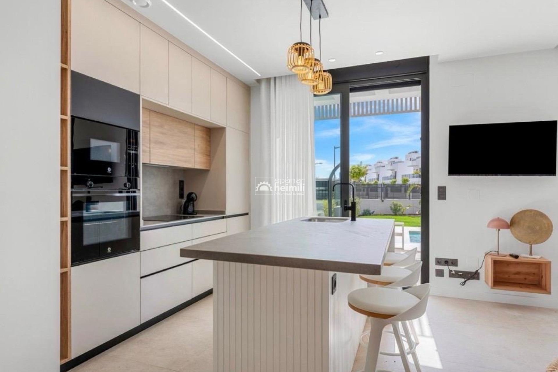 Resale - Apartment -
Santa Rosalia