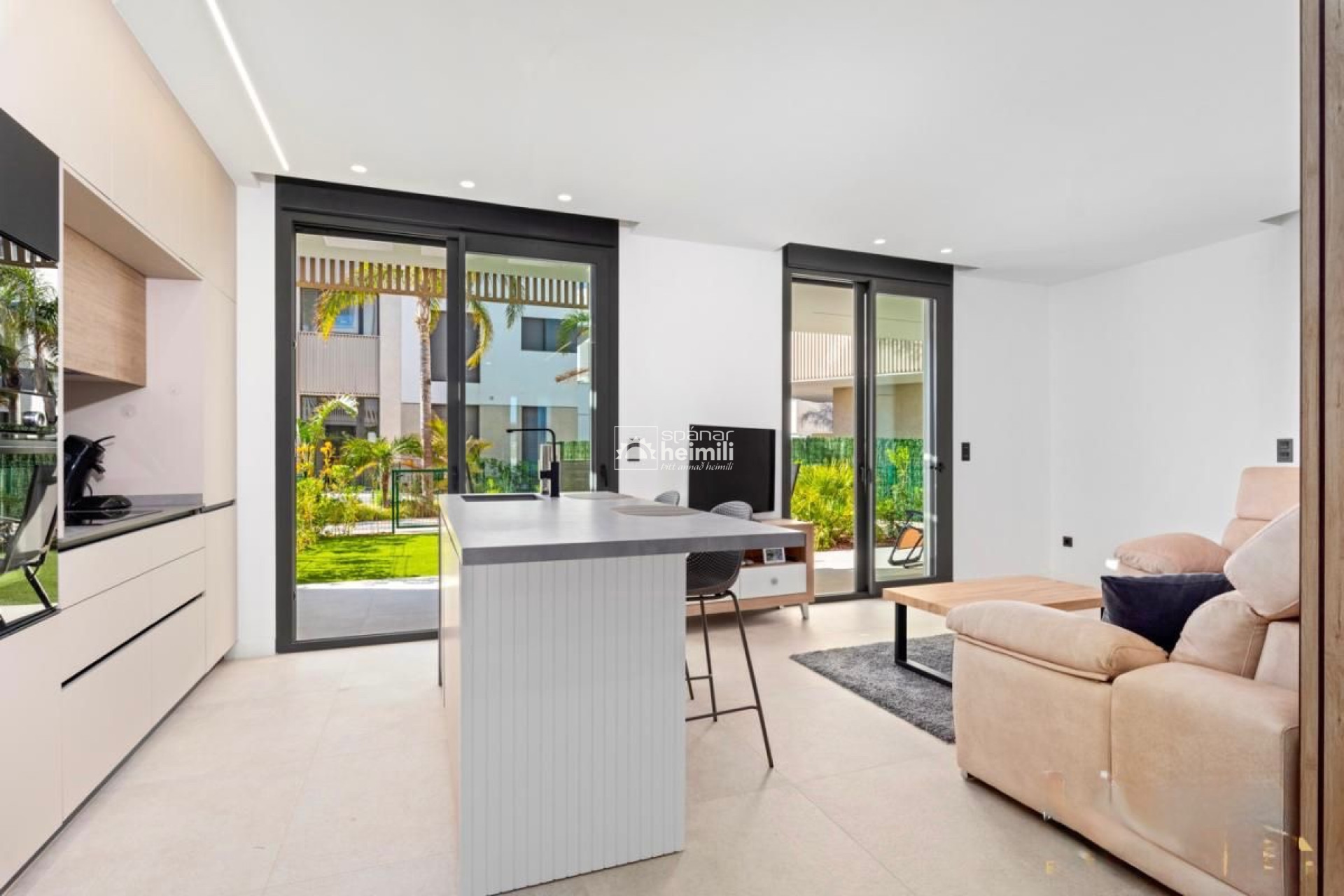 Resale - Apartment -
Santa Rosalia