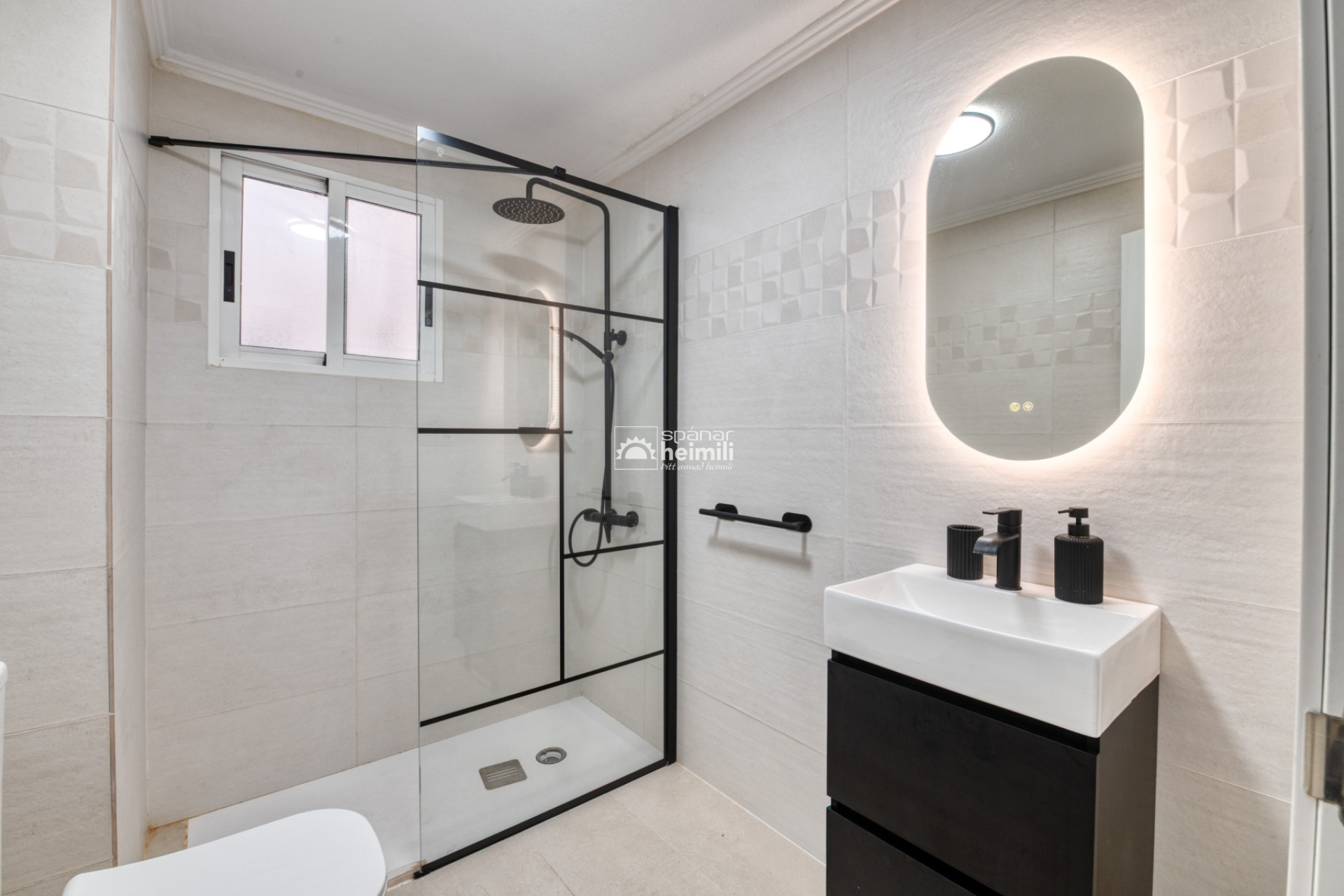 Resale - Apartment -
Torrevieja