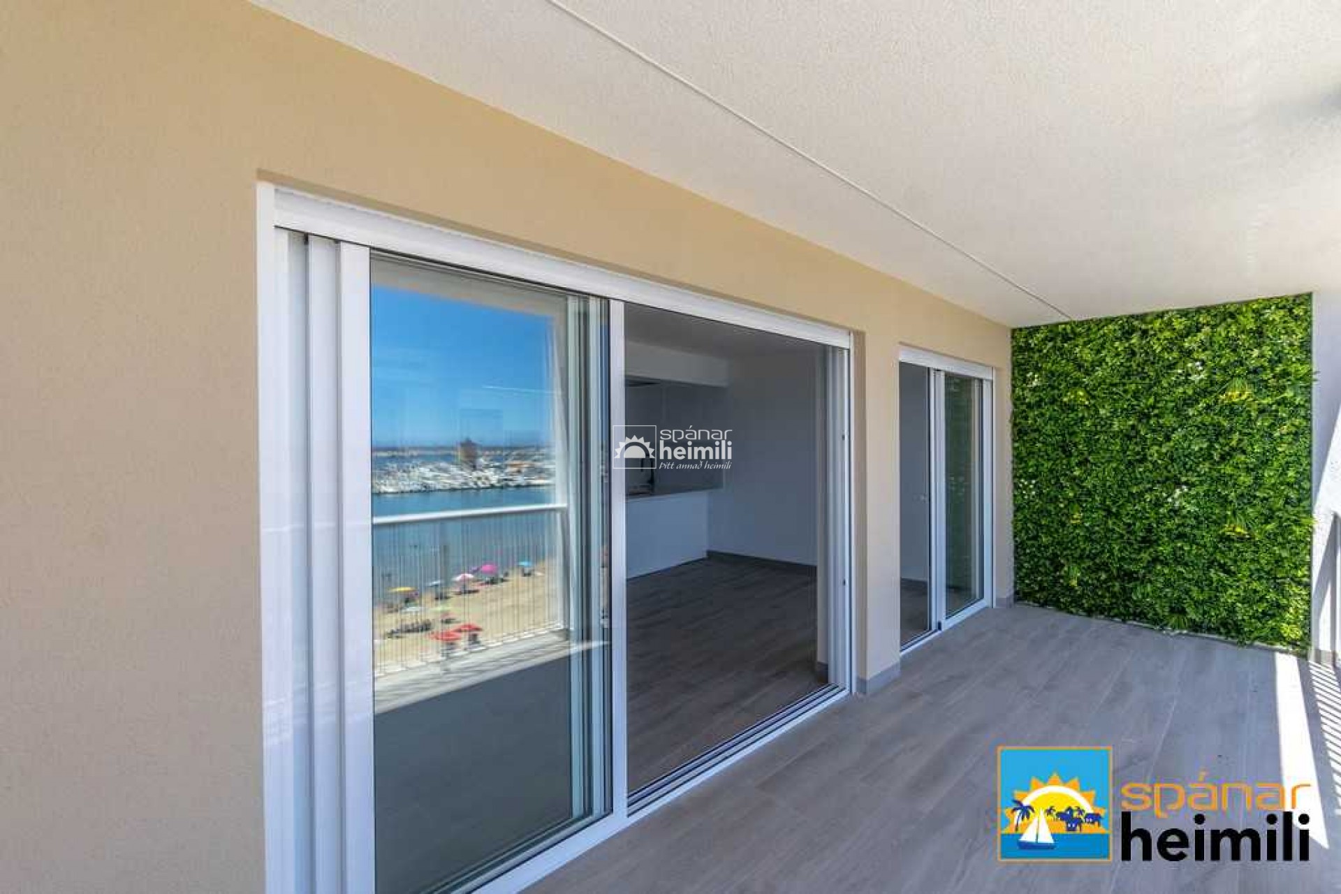 Resale - Apartment -
Torrevieja