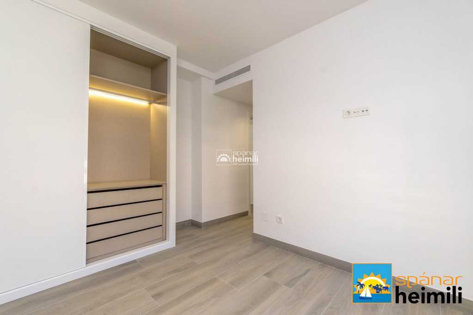 Resale - Apartment -
Torrevieja