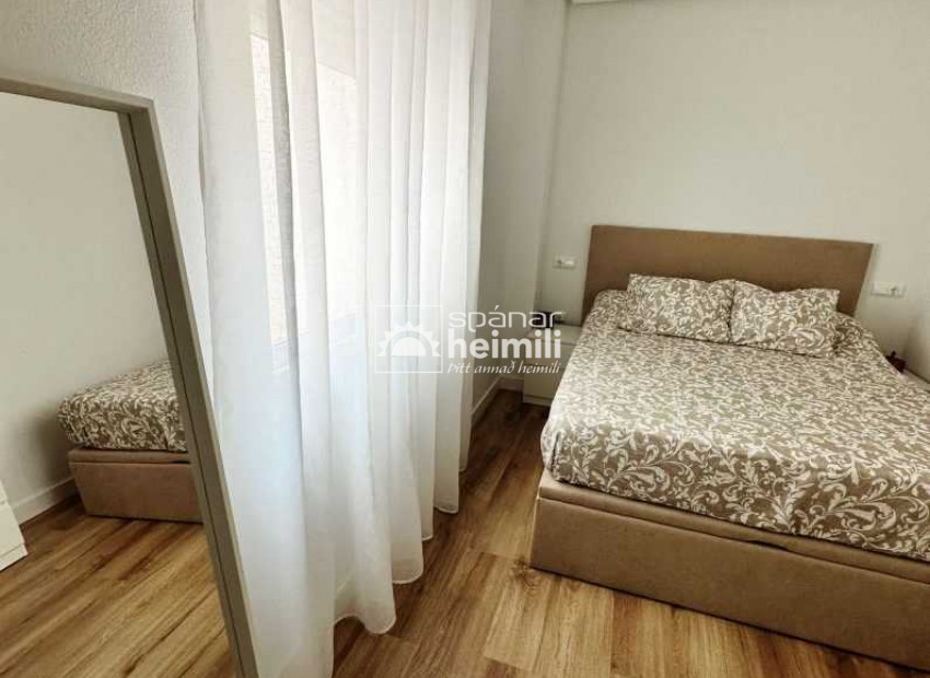 Resale - Apartment -
Torrevieja