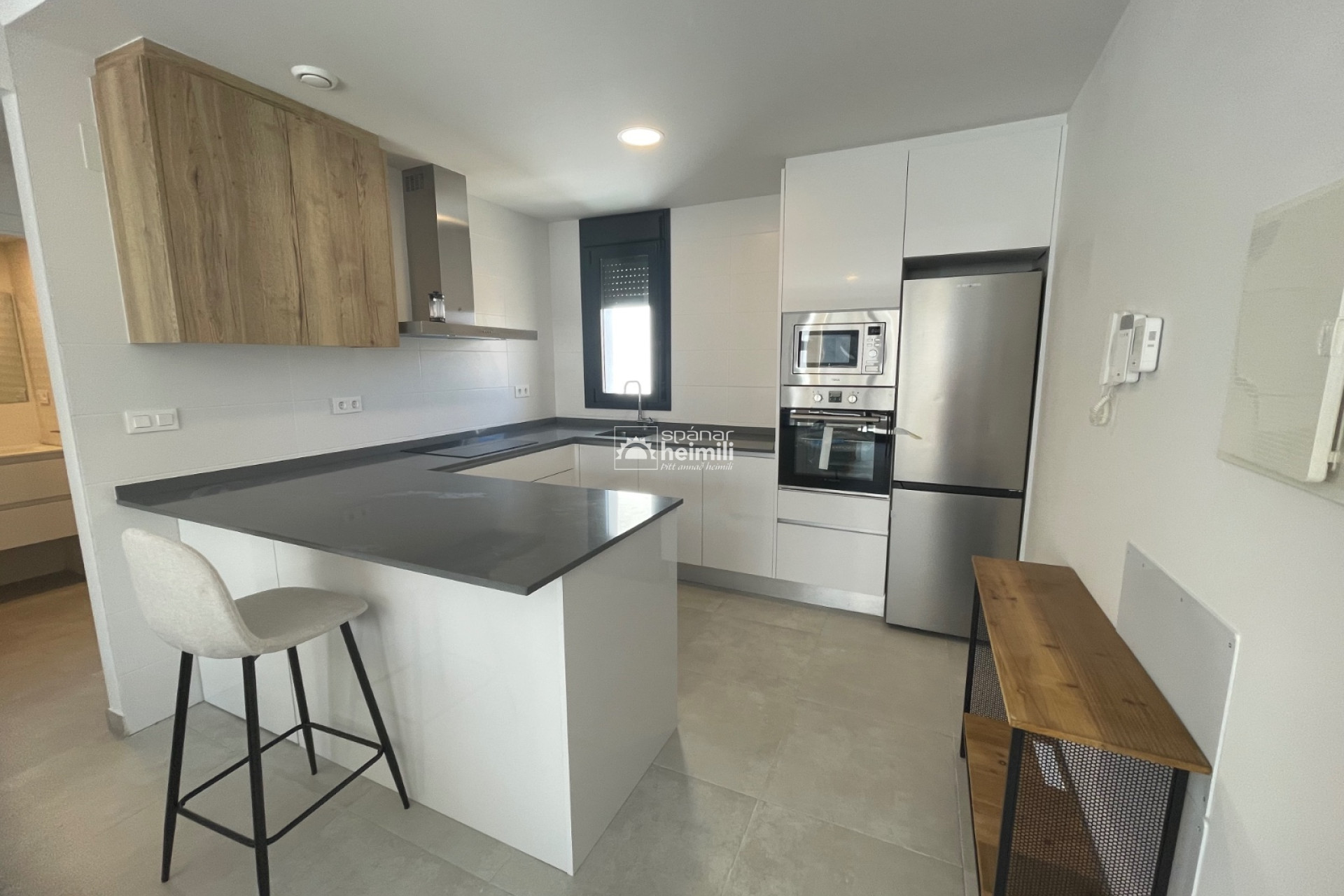 Resale - Apartment -
Villamartin