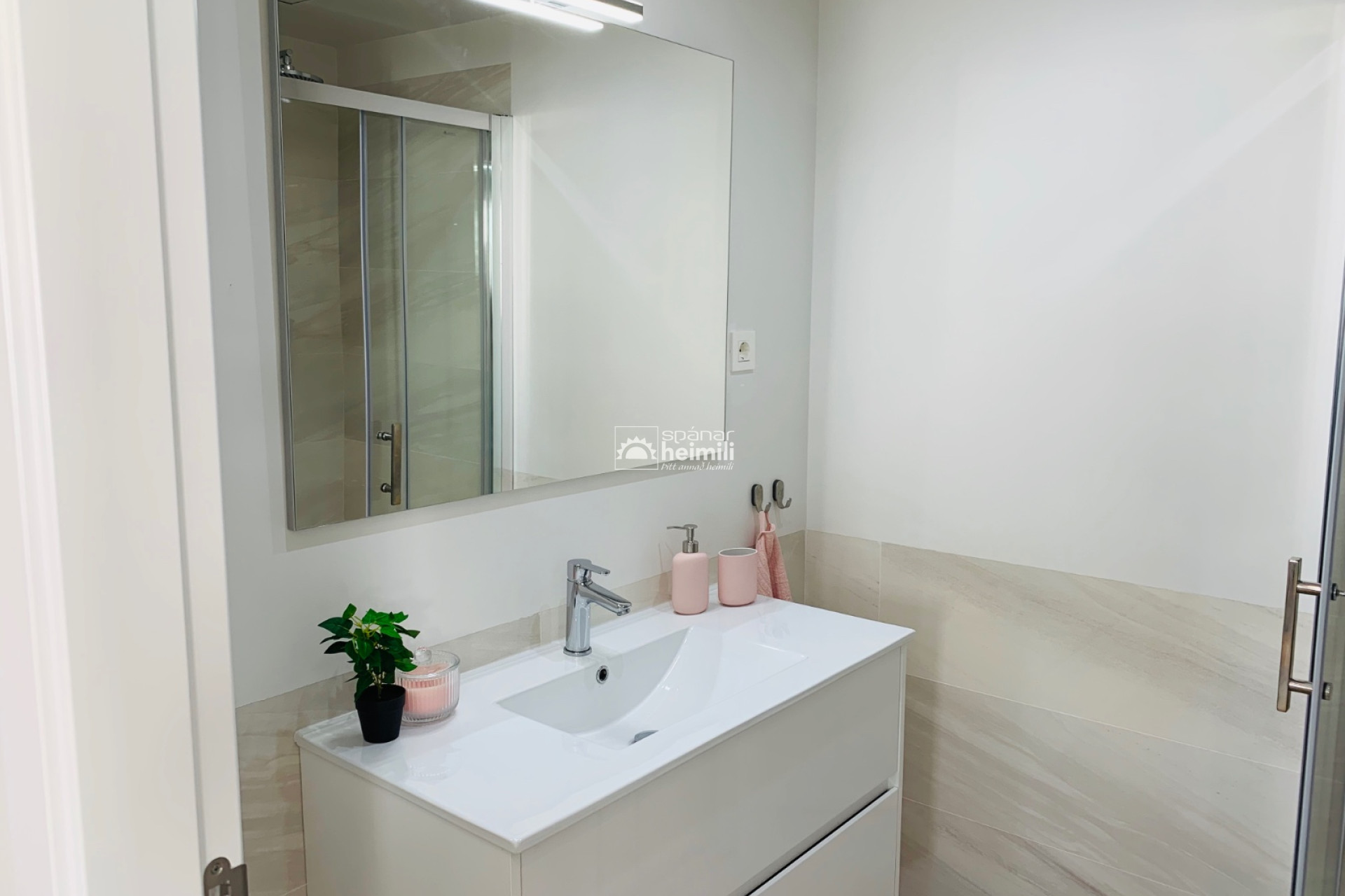 Resale - Apartment -
Villamartin