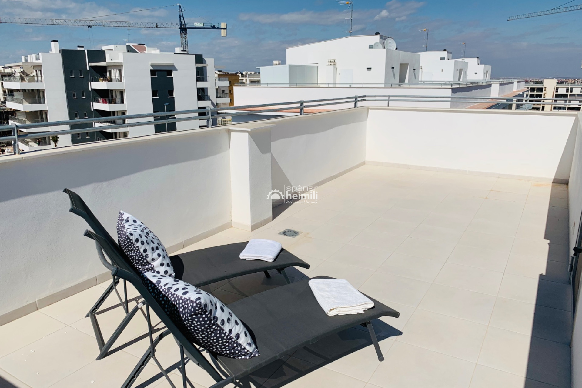 Resale - Apartment -
Villamartin