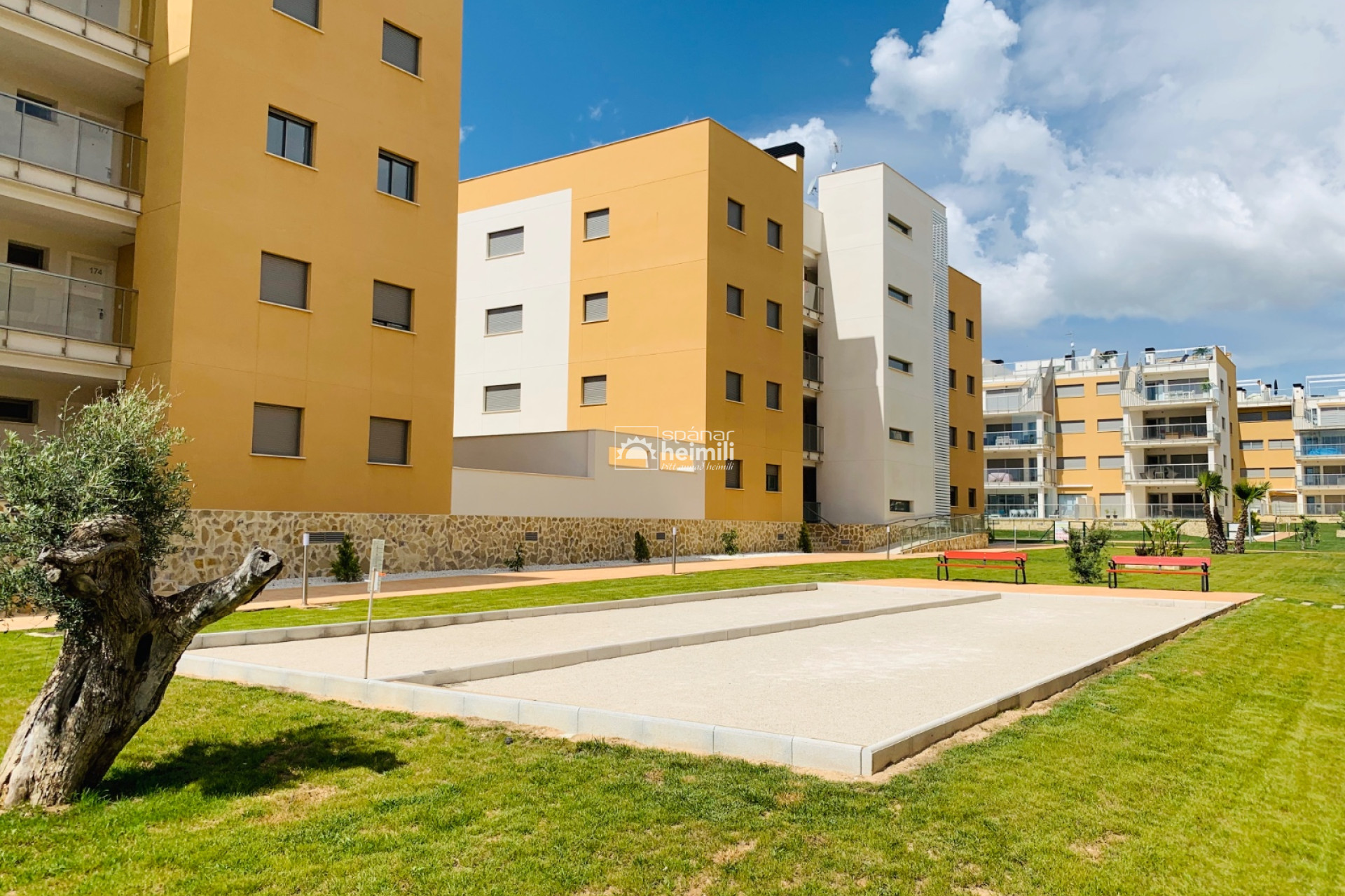 Resale - Apartment -
Villamartin