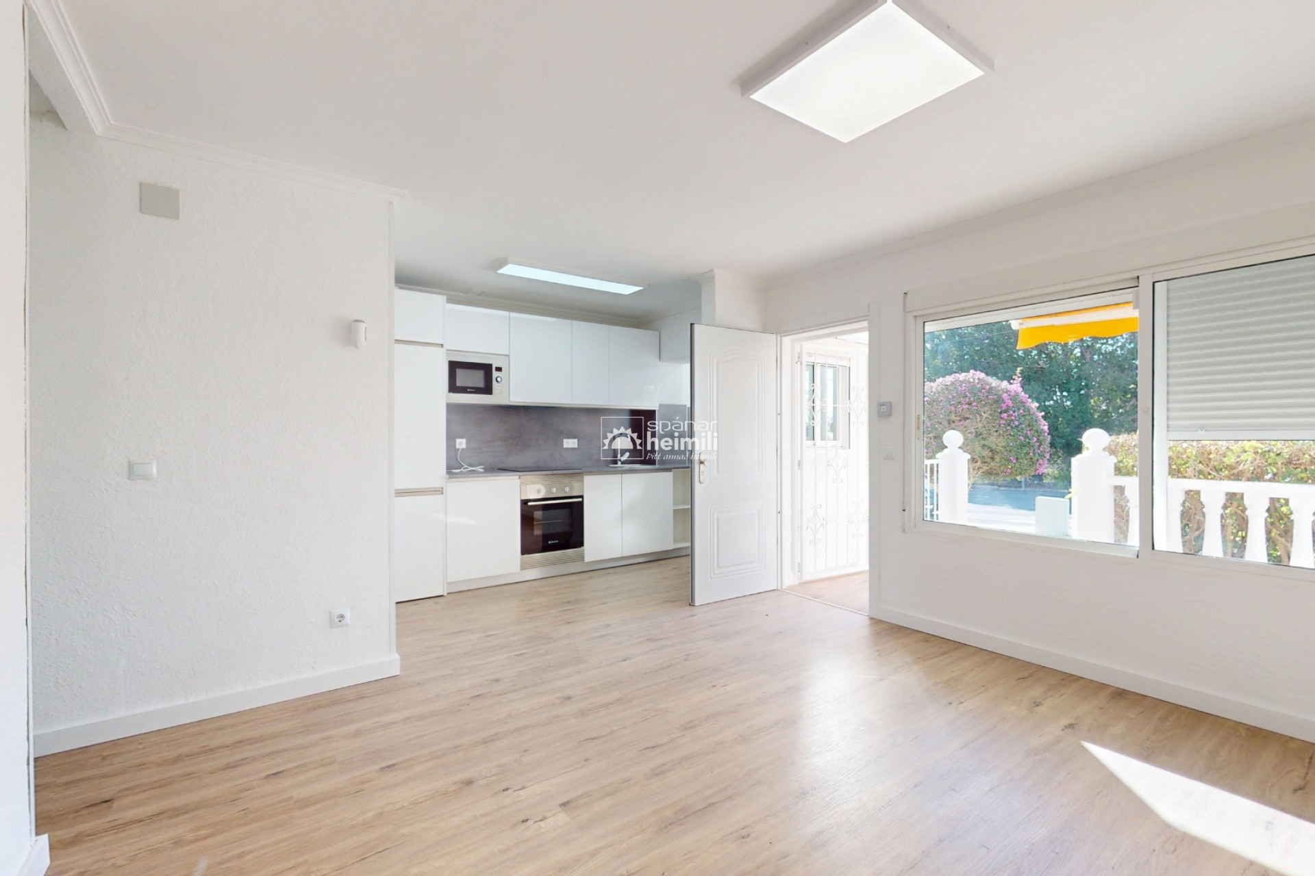 Resale - Apartment -
Villamartin