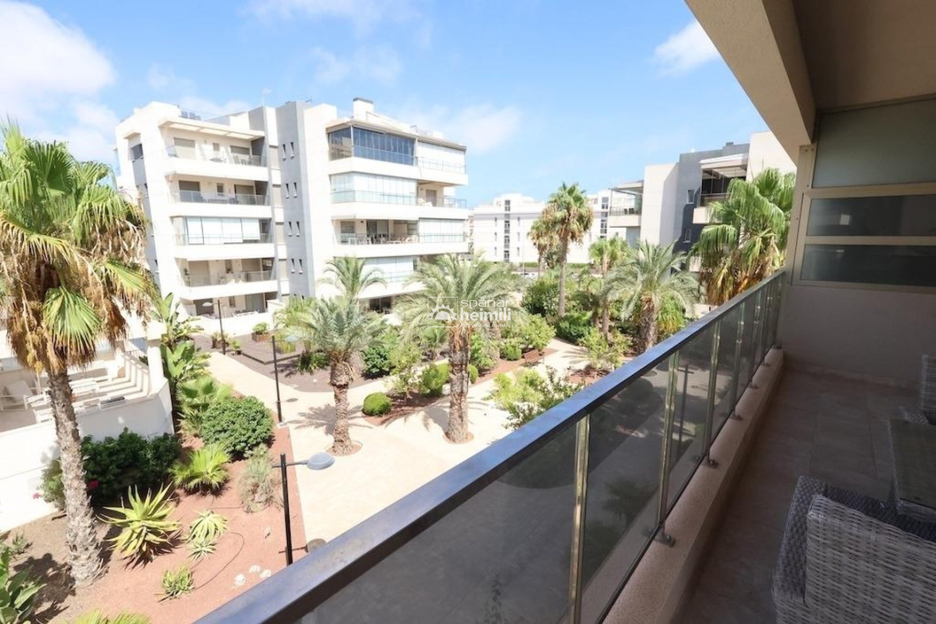 Resale - Apartment -
Villamartin