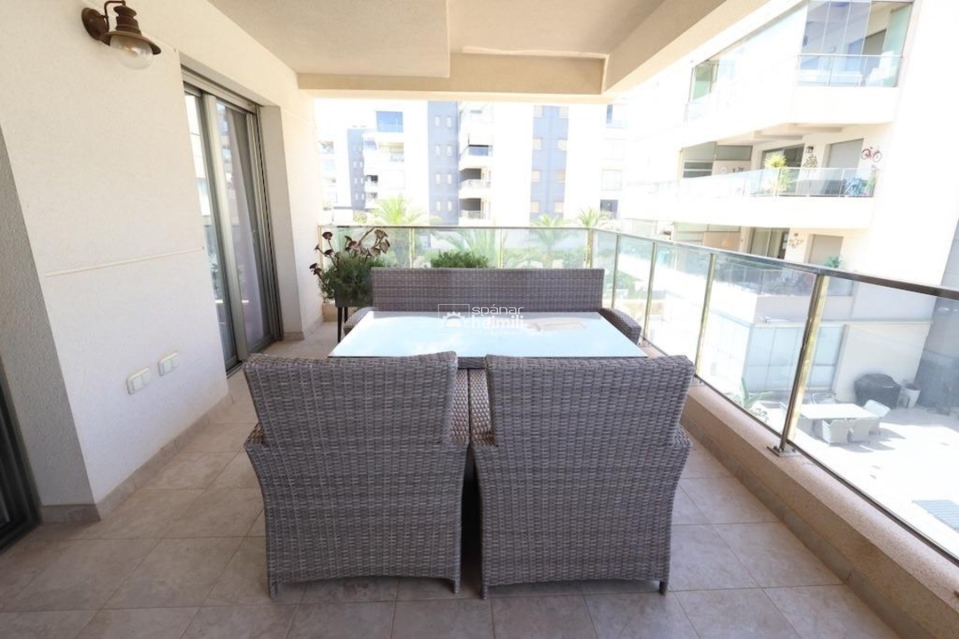 Resale - Apartment -
Villamartin