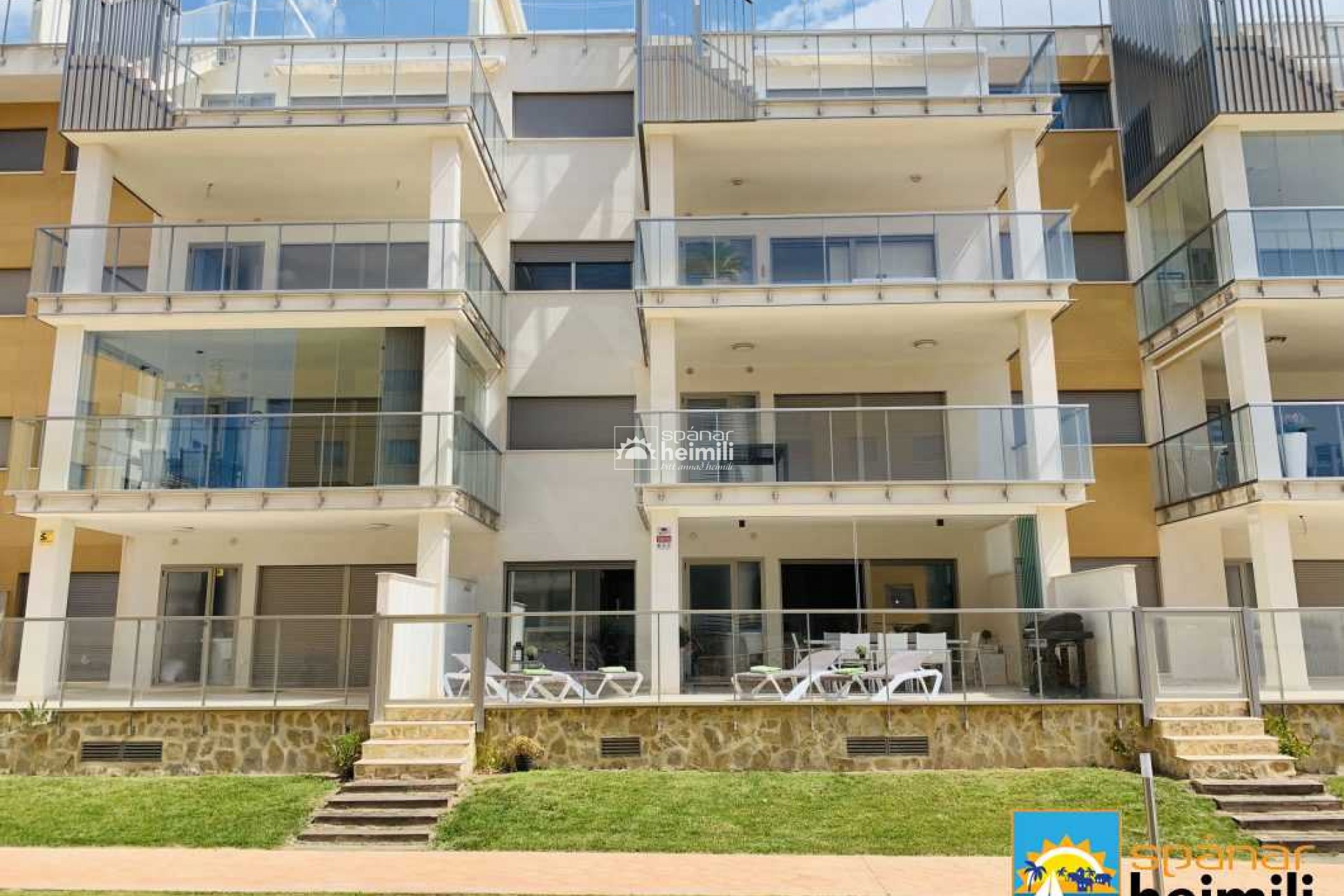 Resale - Apartment -
Villamartin