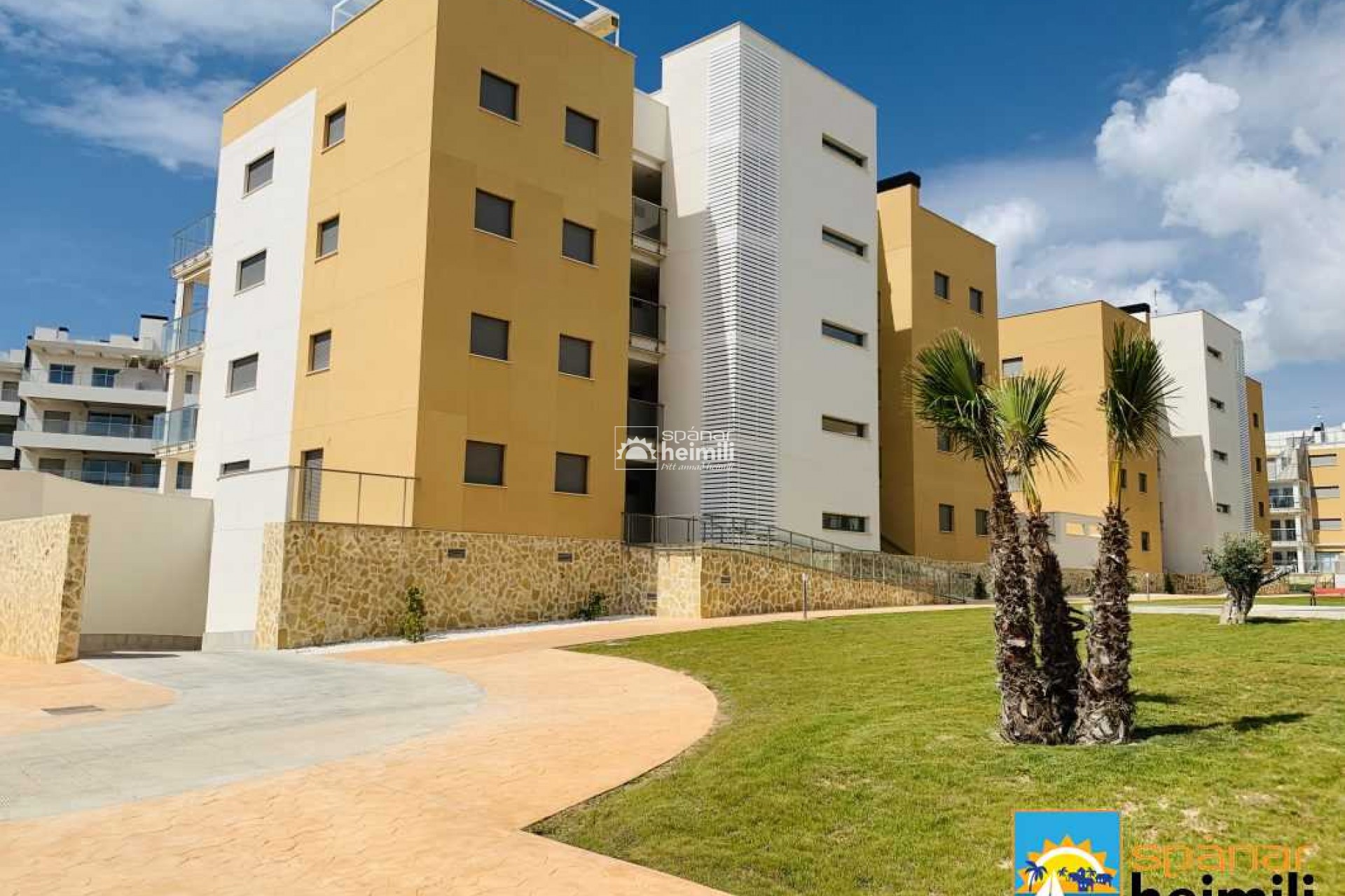 Resale - Apartment -
Villamartin