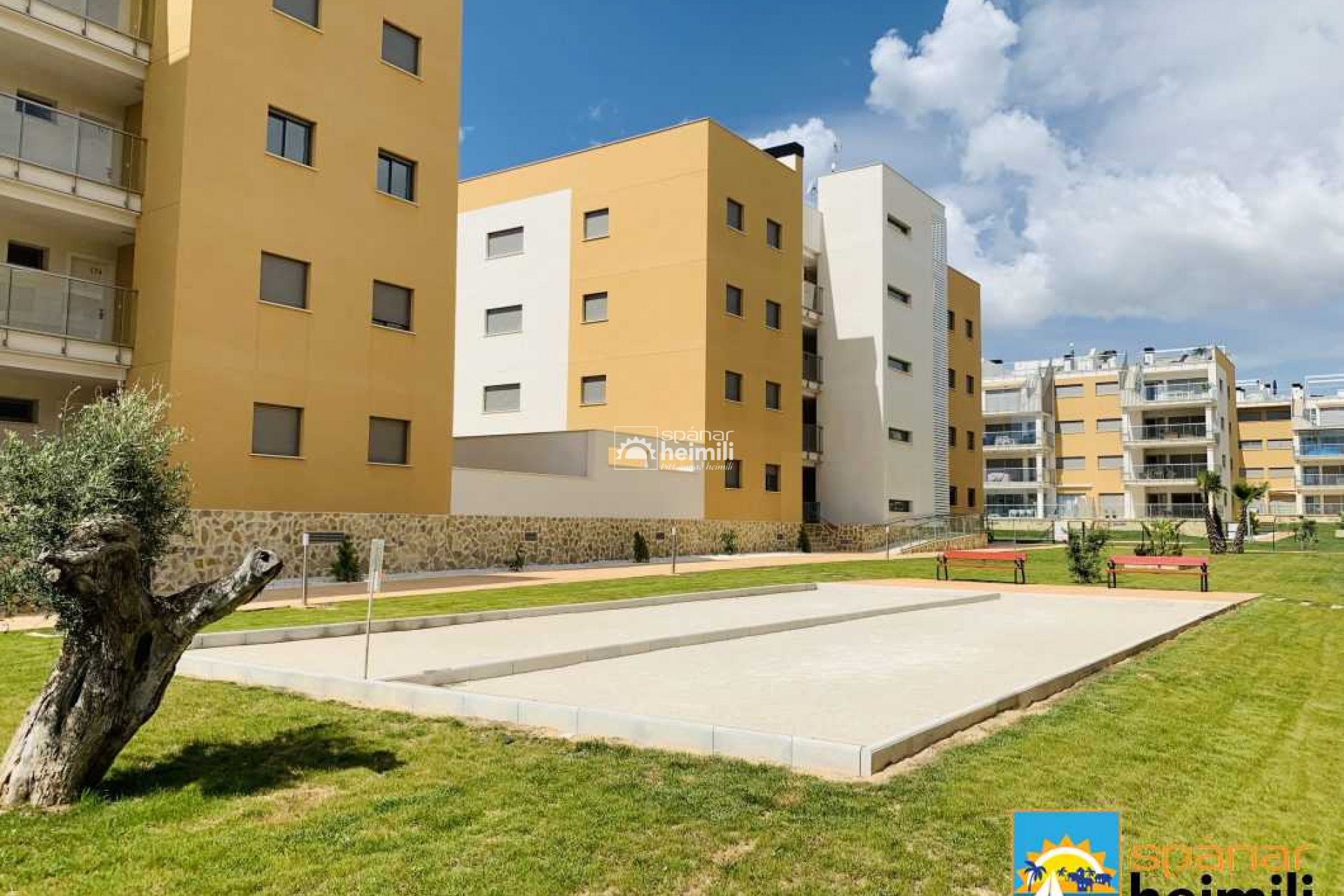 Resale - Apartment -
Villamartin