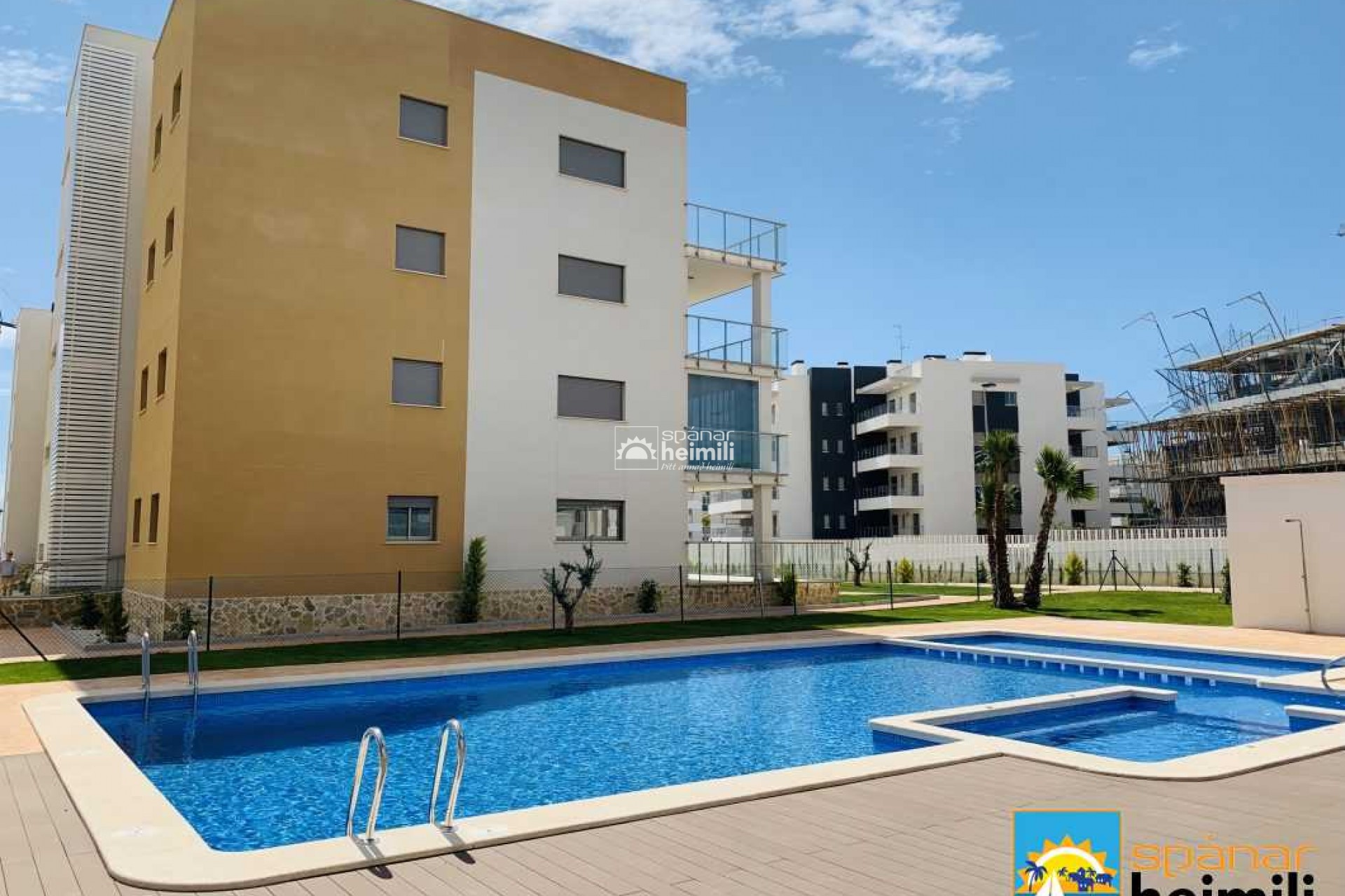 Resale - Apartment -
Villamartin