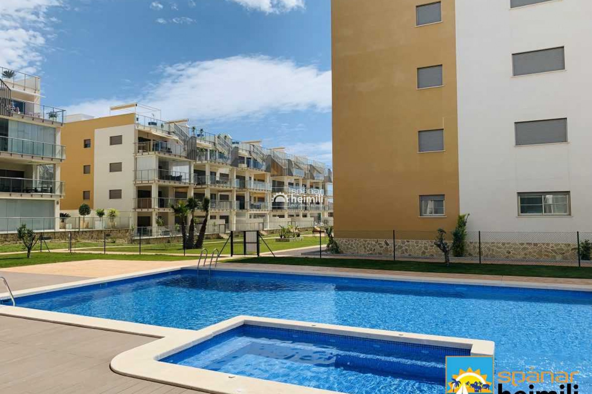 Resale - Apartment -
Villamartin