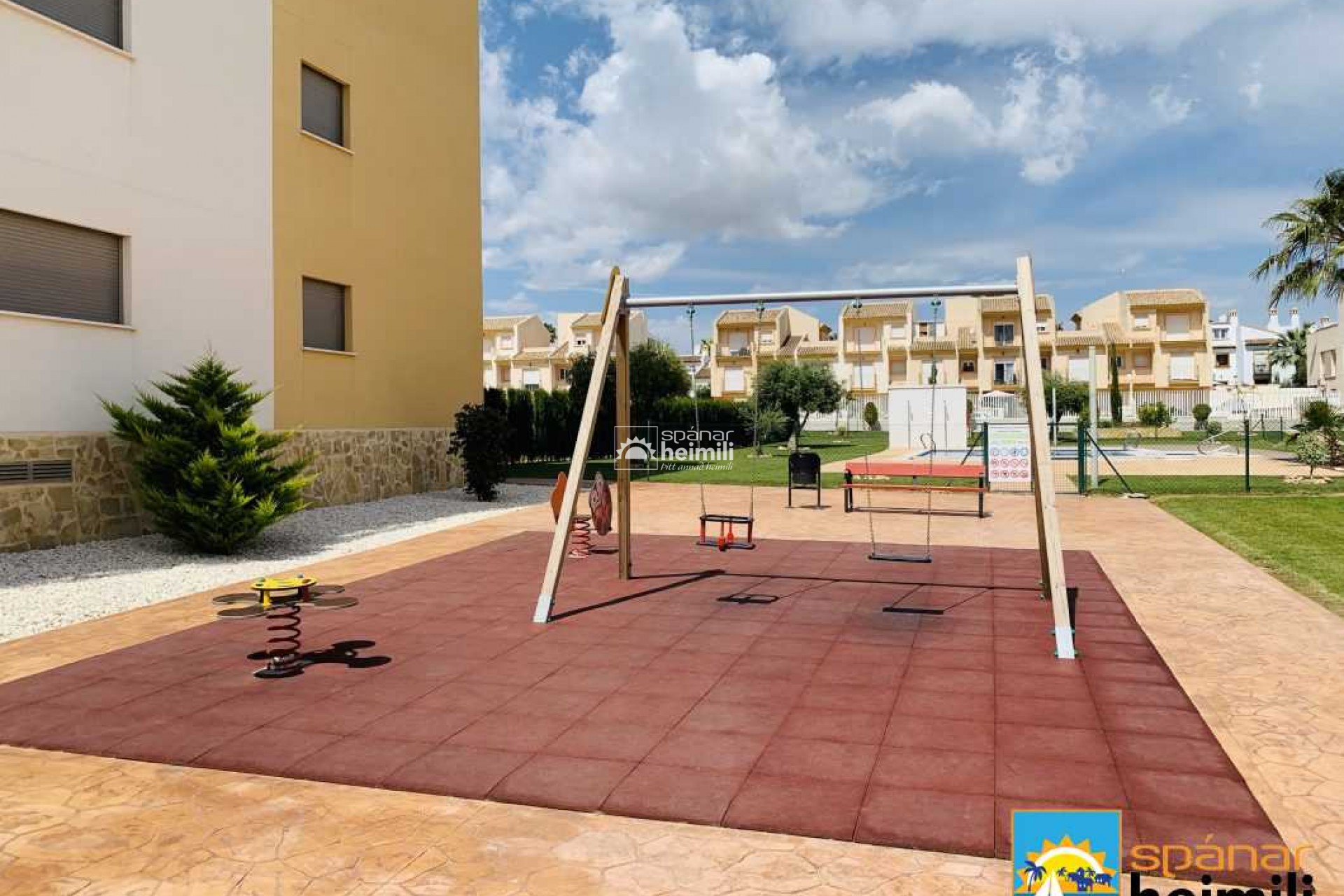 Resale - Apartment -
Villamartin