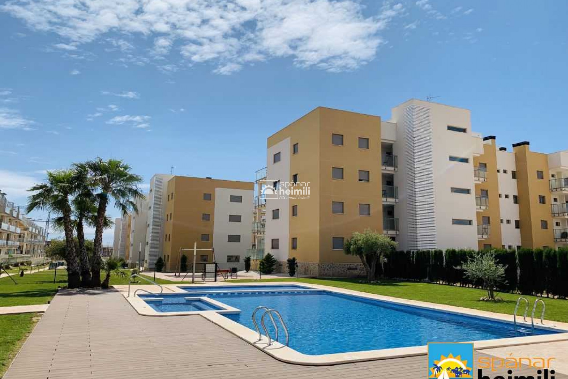 Resale - Apartment -
Villamartin