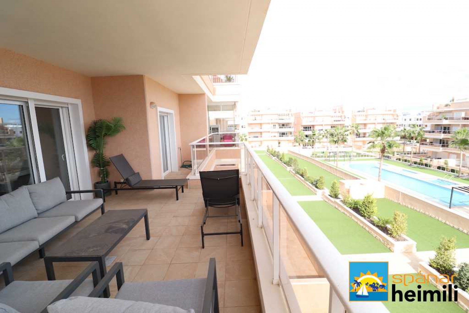 Resale - Apartment -
Villamartin