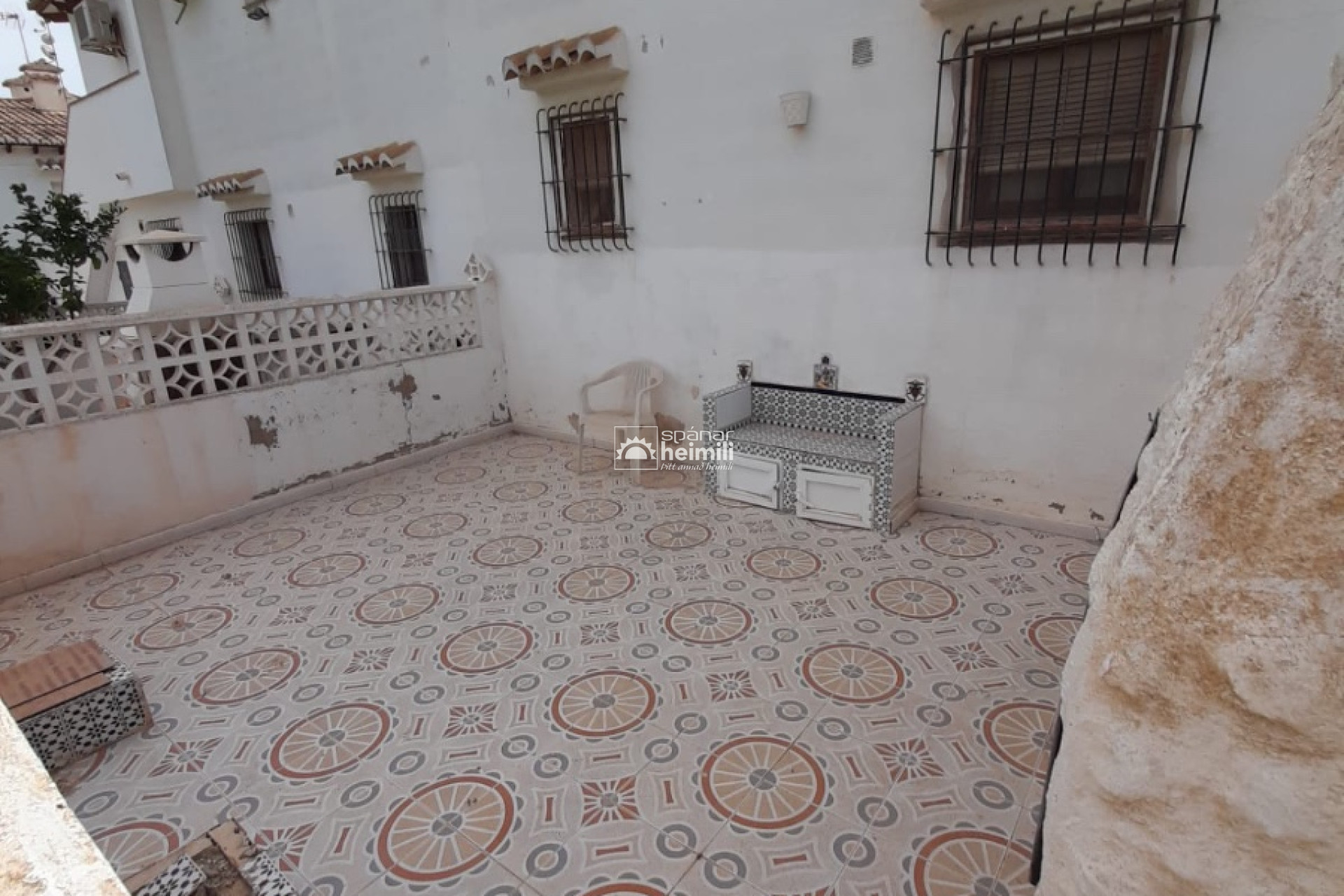 Resale - Bungalow -
Torrevieja