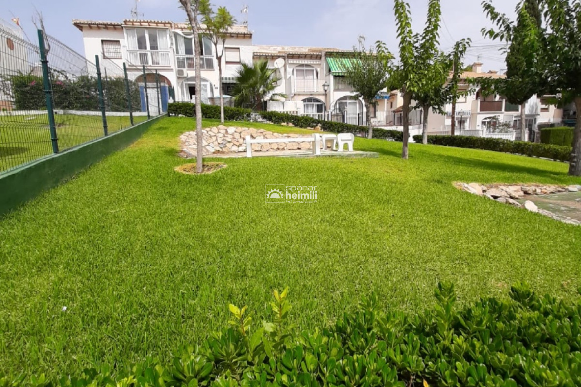 Resale - Bungalow -
Torrevieja