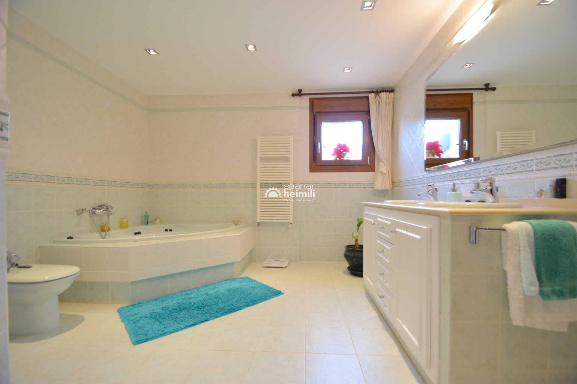 Resale - Detached house -
Benidorm