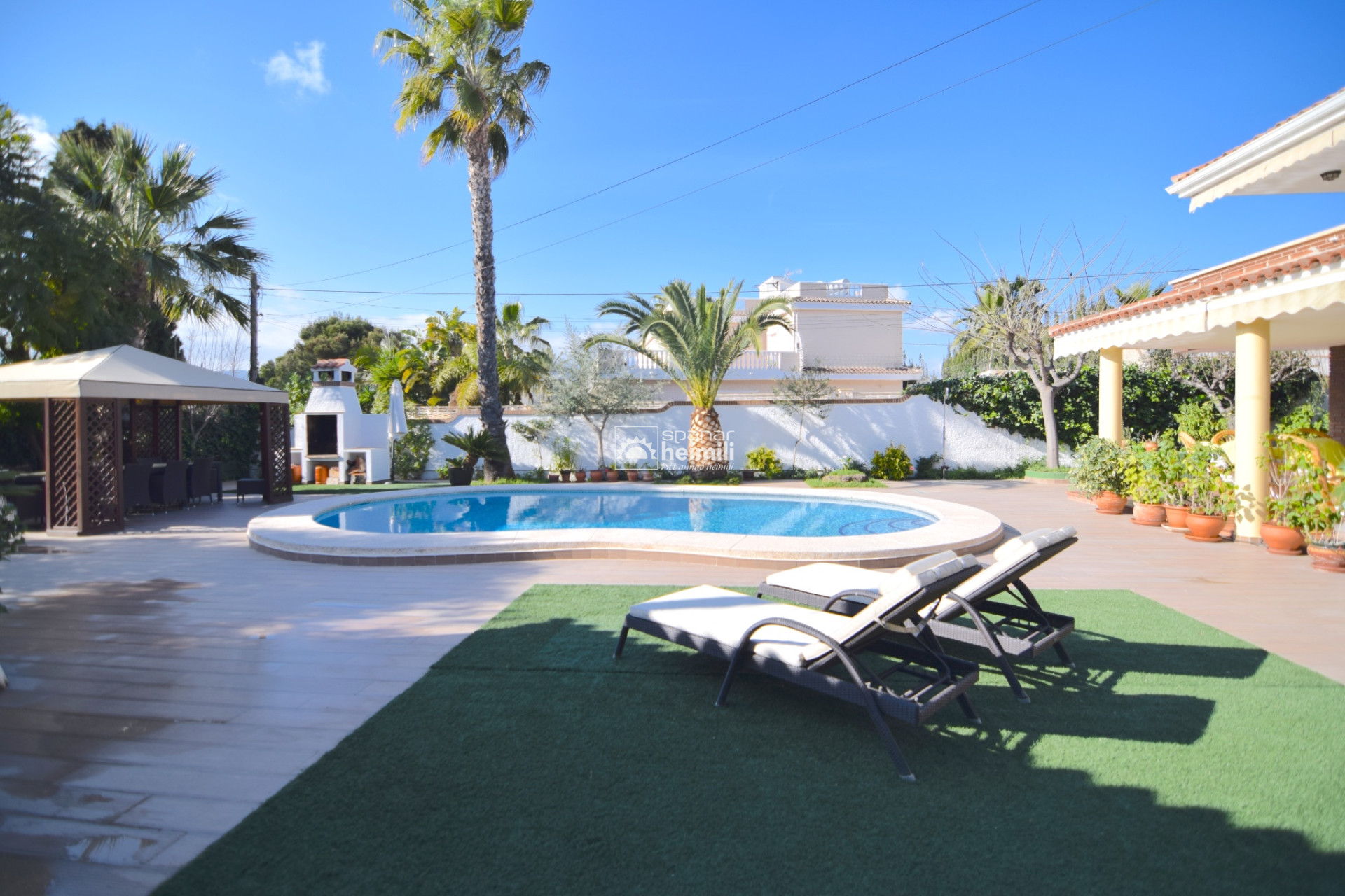 Resale - Detached house -
Benidorm
