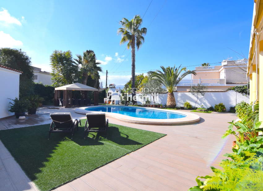 Resale - Detached house -
Benidorm