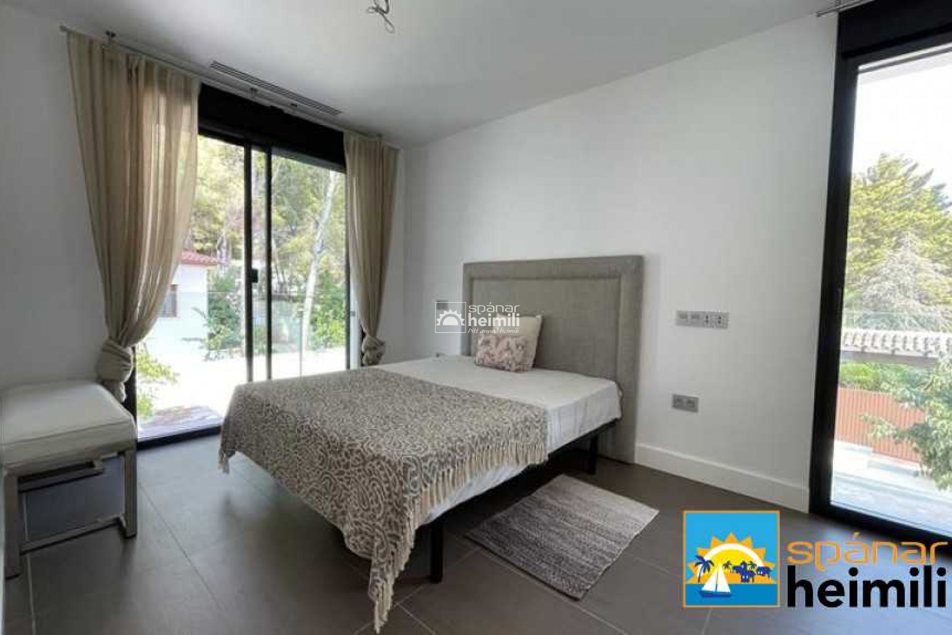 Resale - Detached house -
Benitachell - Cumbre del Sol