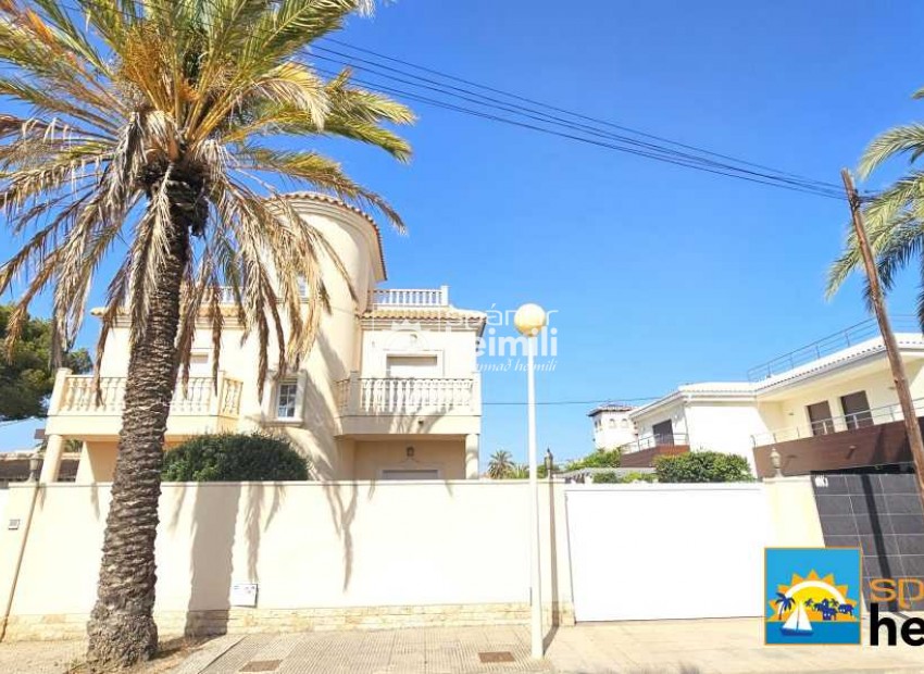 Resale - Detached house -
Cabo Roig