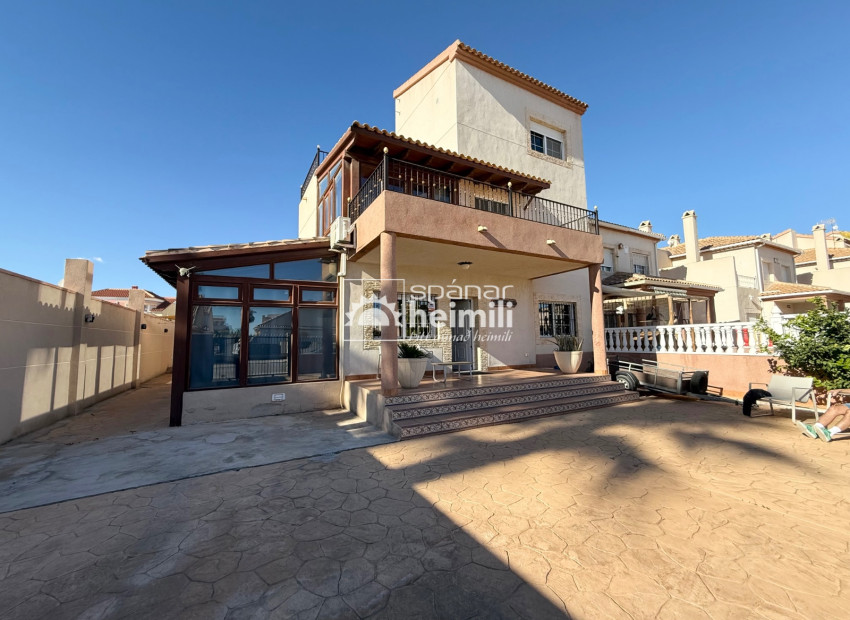 Resale - Detached house -
Cabo Roig