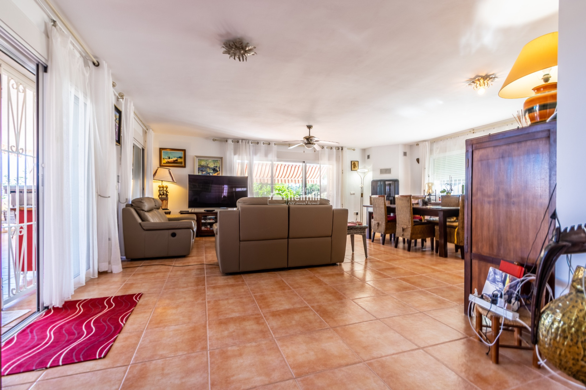 Resale - Detached house -
Finestrat