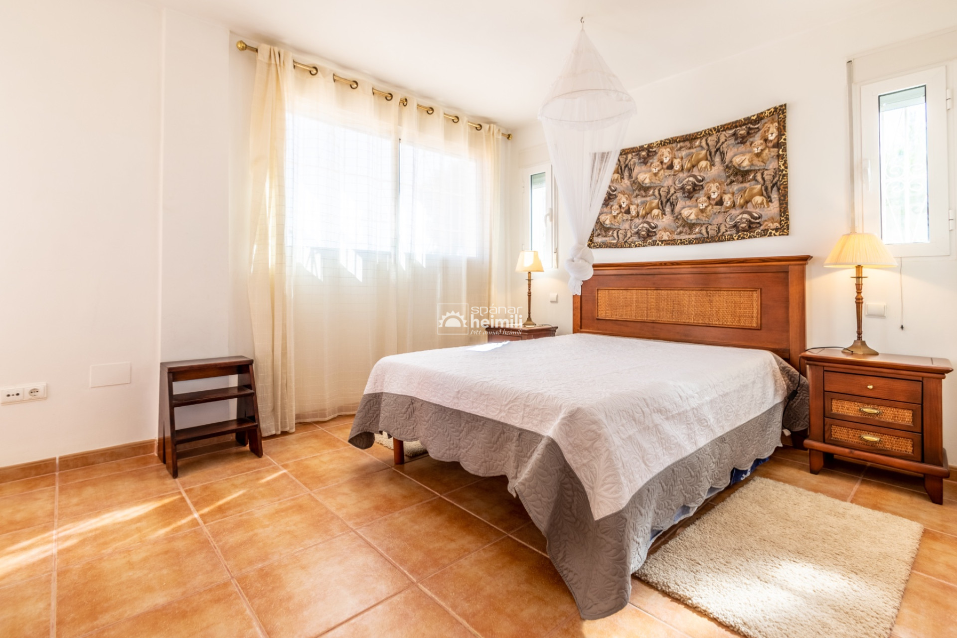 Resale - Detached house -
Finestrat