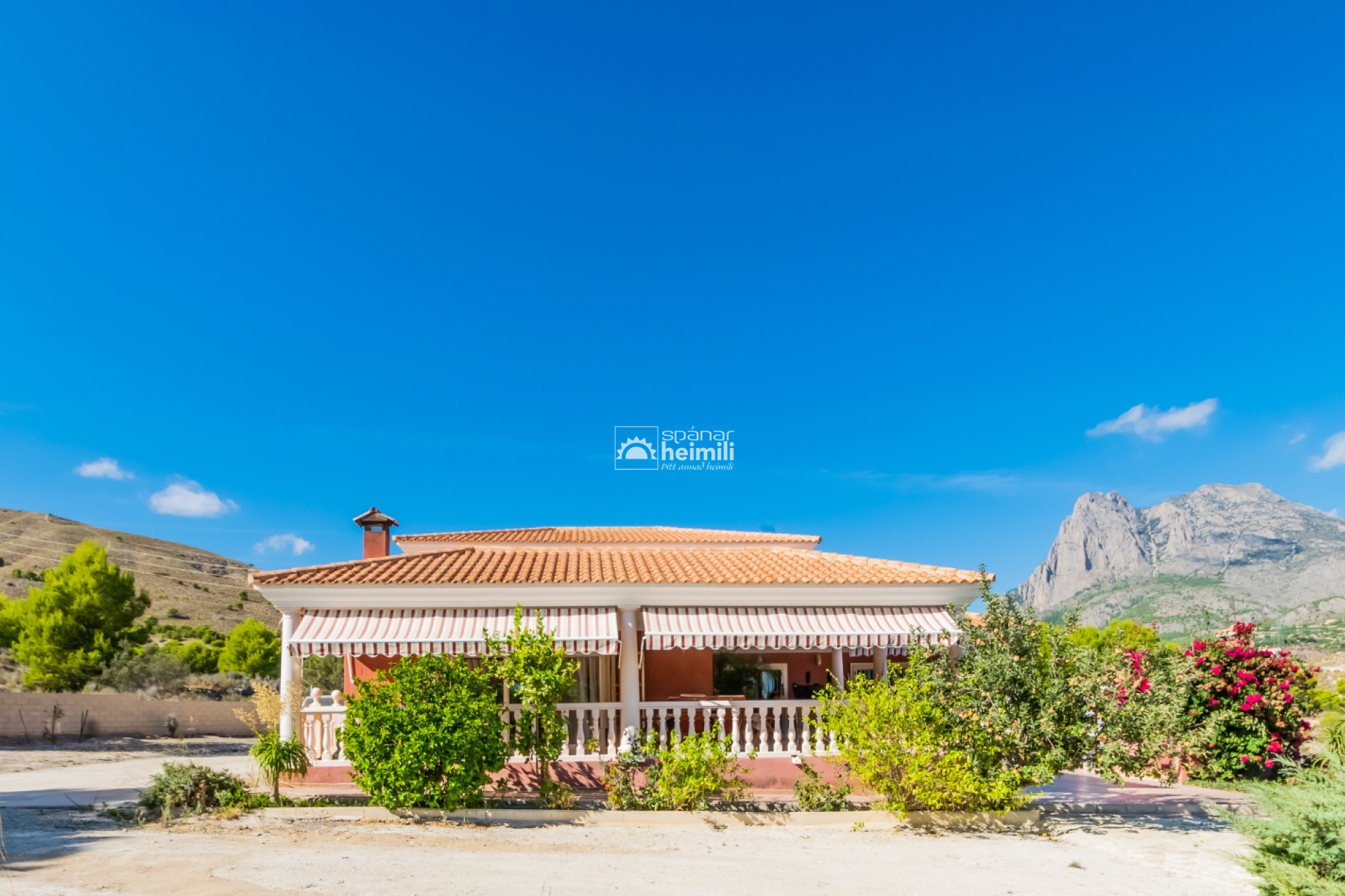 Resale - Detached house -
Finestrat