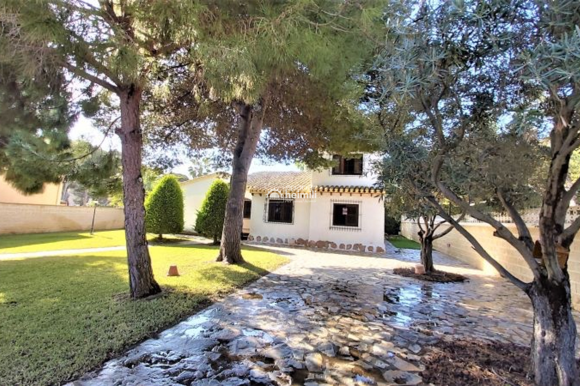 Resale - Detached house -
Punta Prima