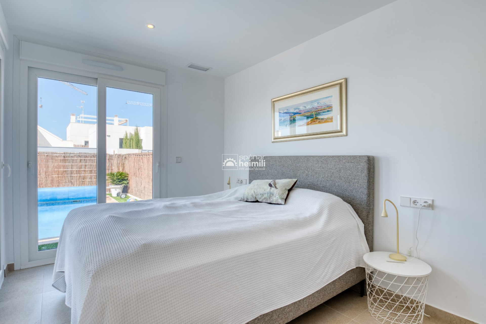 Resale - Duplex -
Vistabella