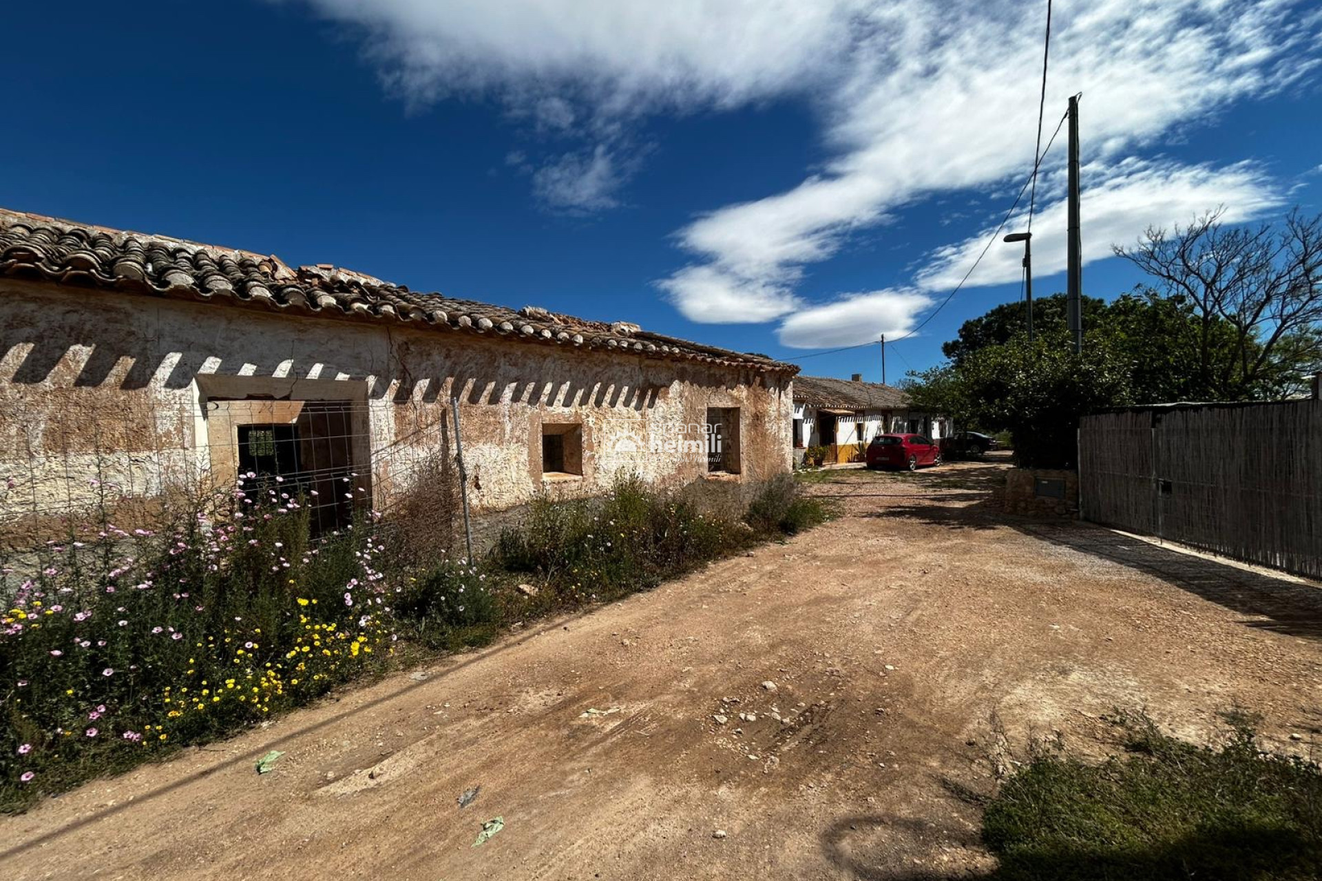 Resale - Finca rústica -
Cartagena