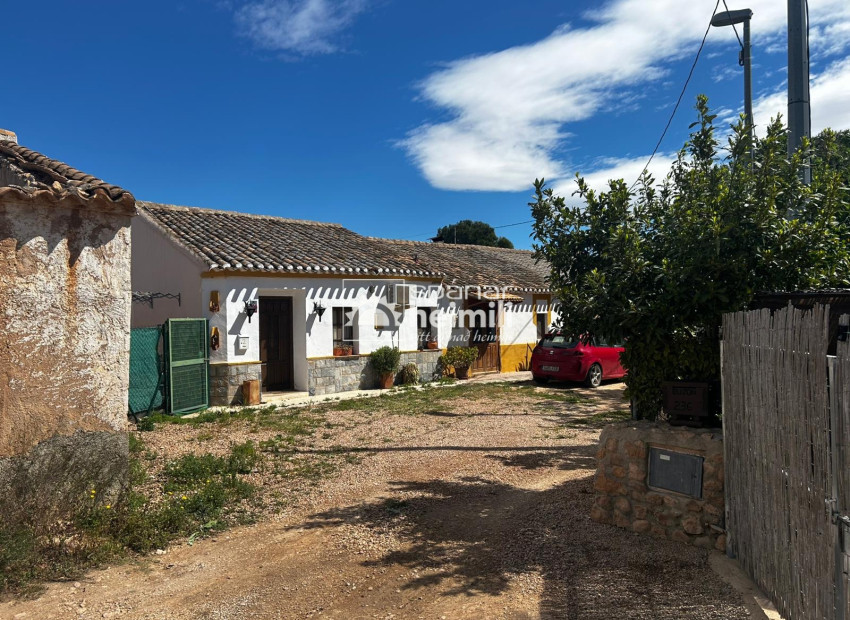 Resale - Finca rústica -
Cartagena