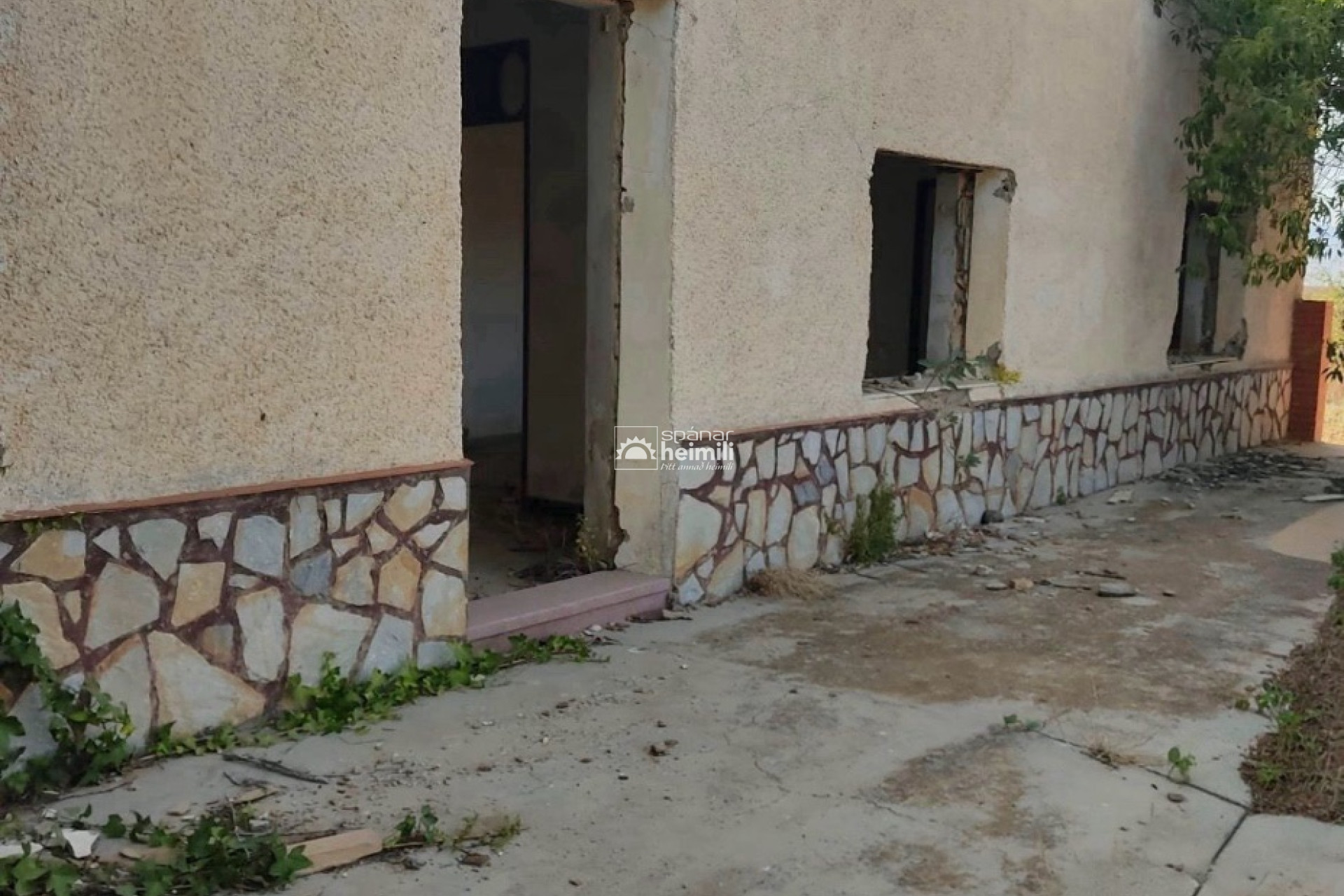 Resale - Finca style house -
Cartagena