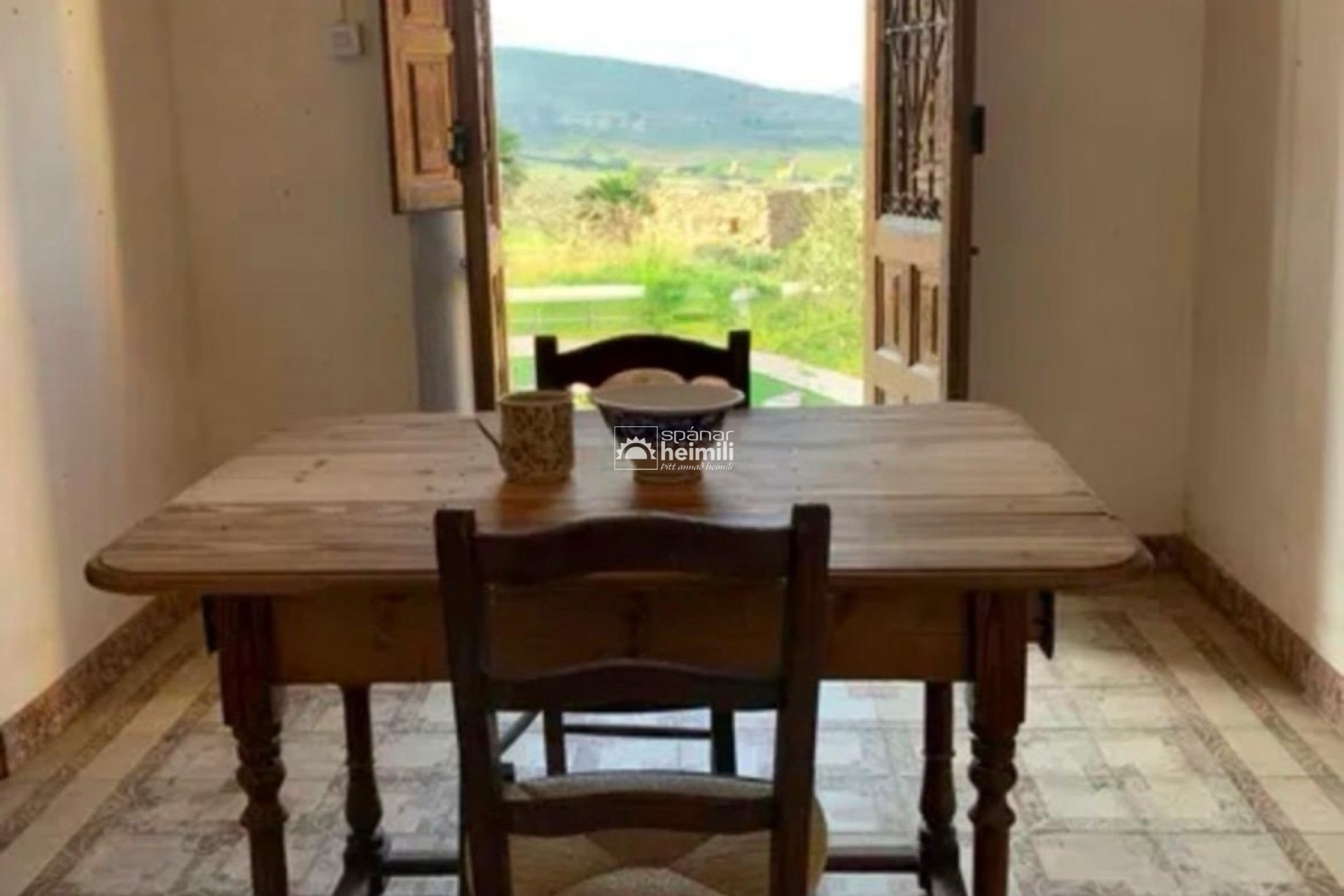 Resale - Finca style house -
Cartagena