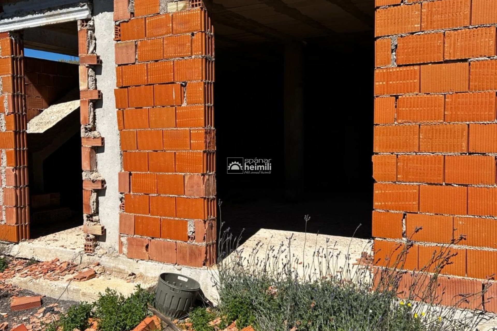 Resale - Finca style house -
Cartagena